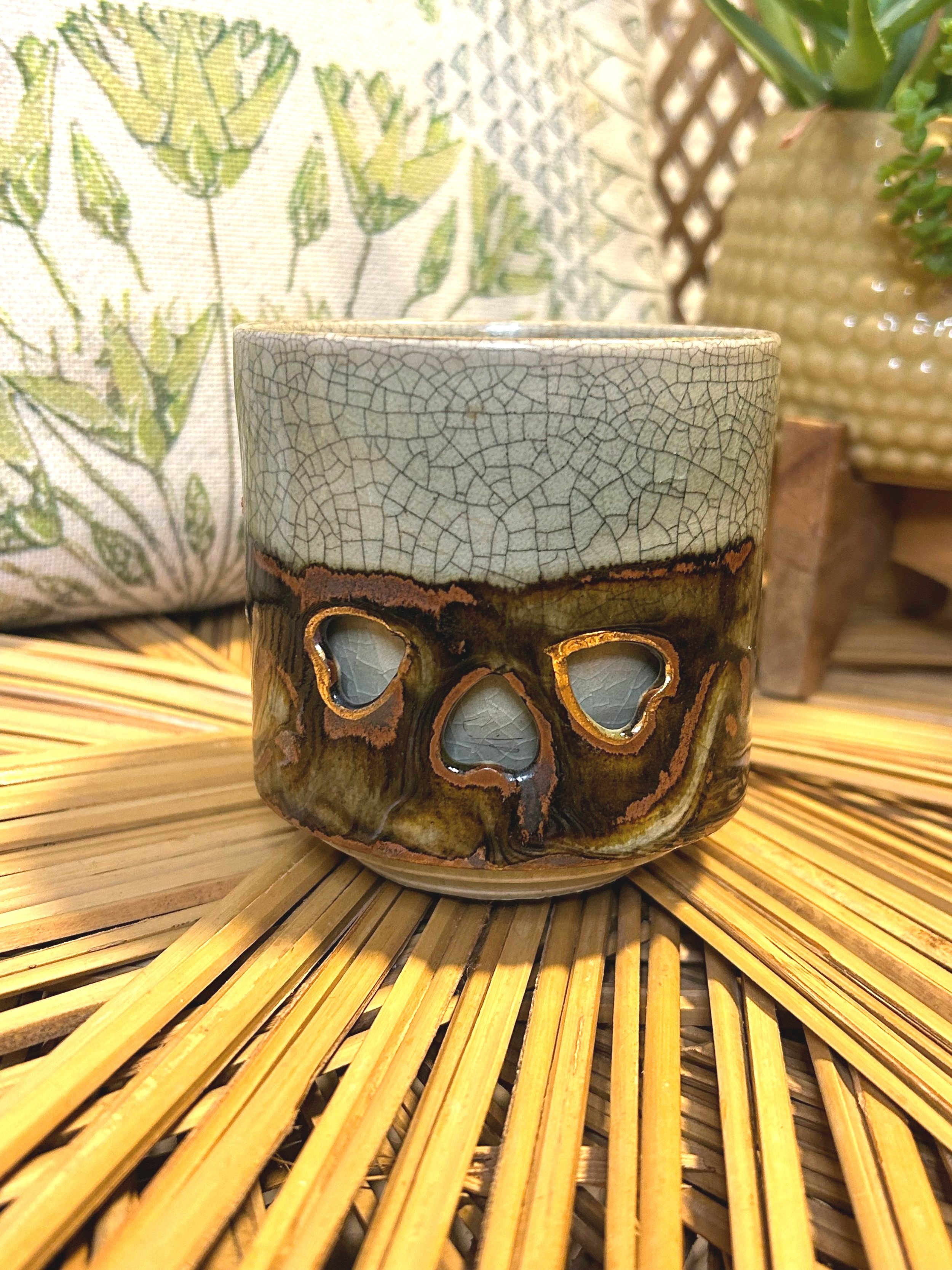 Vintage Somayaki Yunomi Tea Cup – Gold Horse Motif & Heart Details 🐎💚 Midcentury Magic