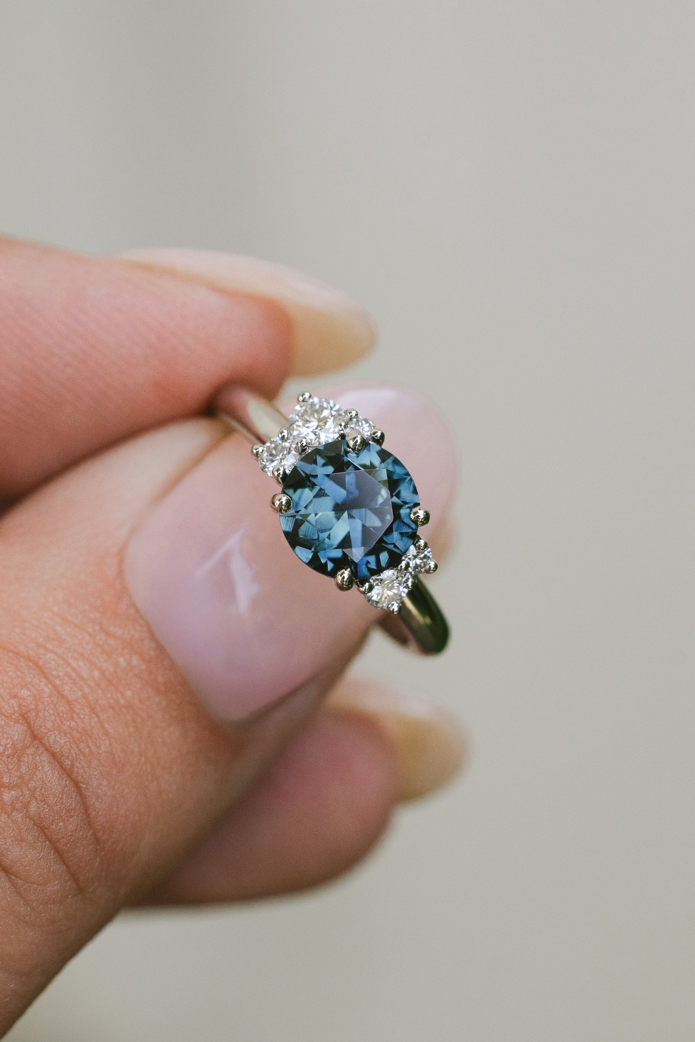 Blue Australian sapphire asymmetric cluster