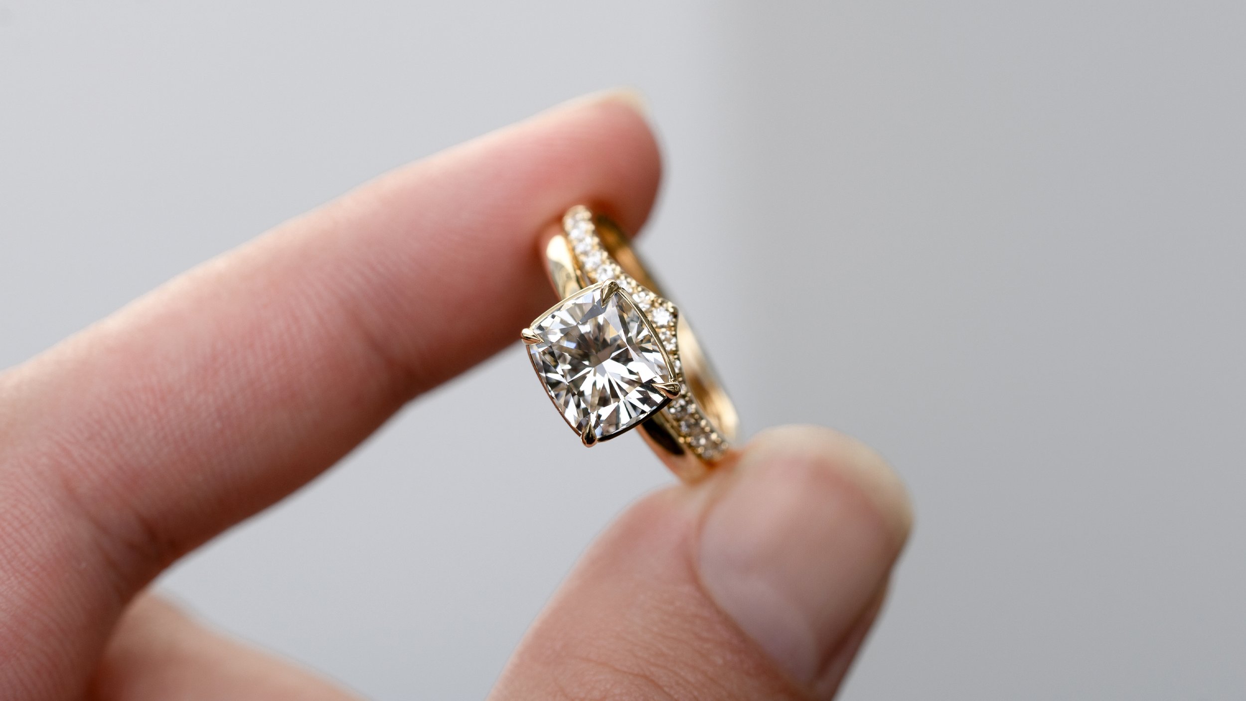 https://tink.com.au/s/Wishbone_Diamond_wedder.mp4