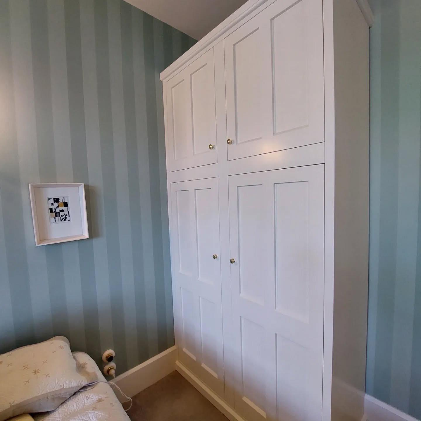 Traditional style wardrobe completed recently. 

Replicating a wardrobe that was in the same room, we pulled this one off with ease using @yetitoolaustralasia cnc.

Bringing modern features to this piece with softclose doors and drawers from @blumnew