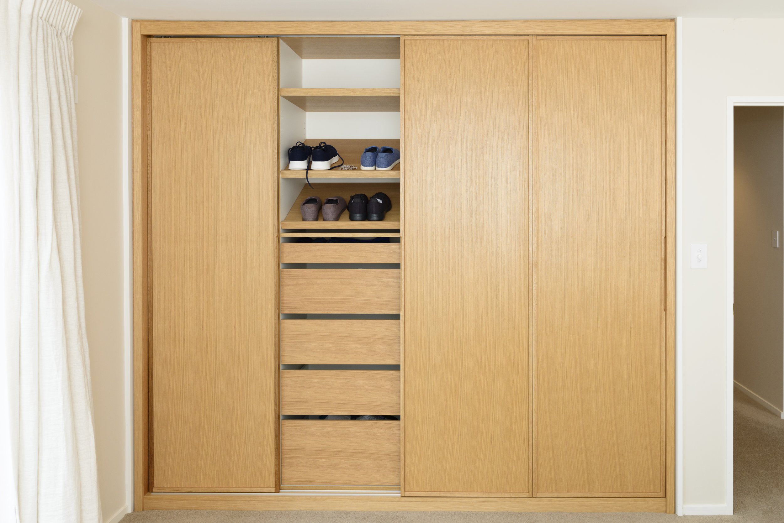Casebrook Custom Oak Wardrobe.jpg