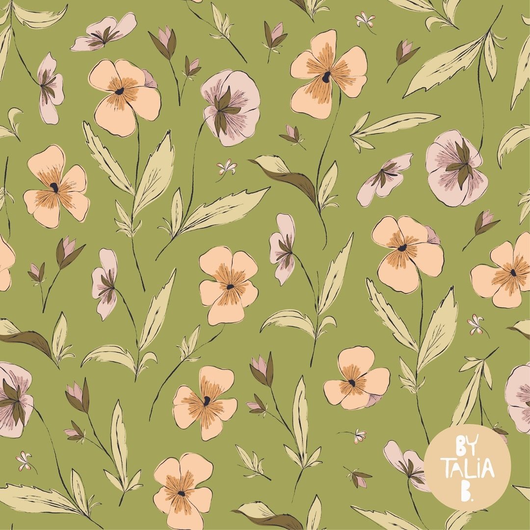It&rsquo;s been a busy day in the studio&hellip; More spring blooms keeping me company on this chill Friday! Have a beautiful weekend wonderful humans! 

#botanicalillustration #artlicensing #artagent #surfacedesigncommunity #textiledesign #textilear