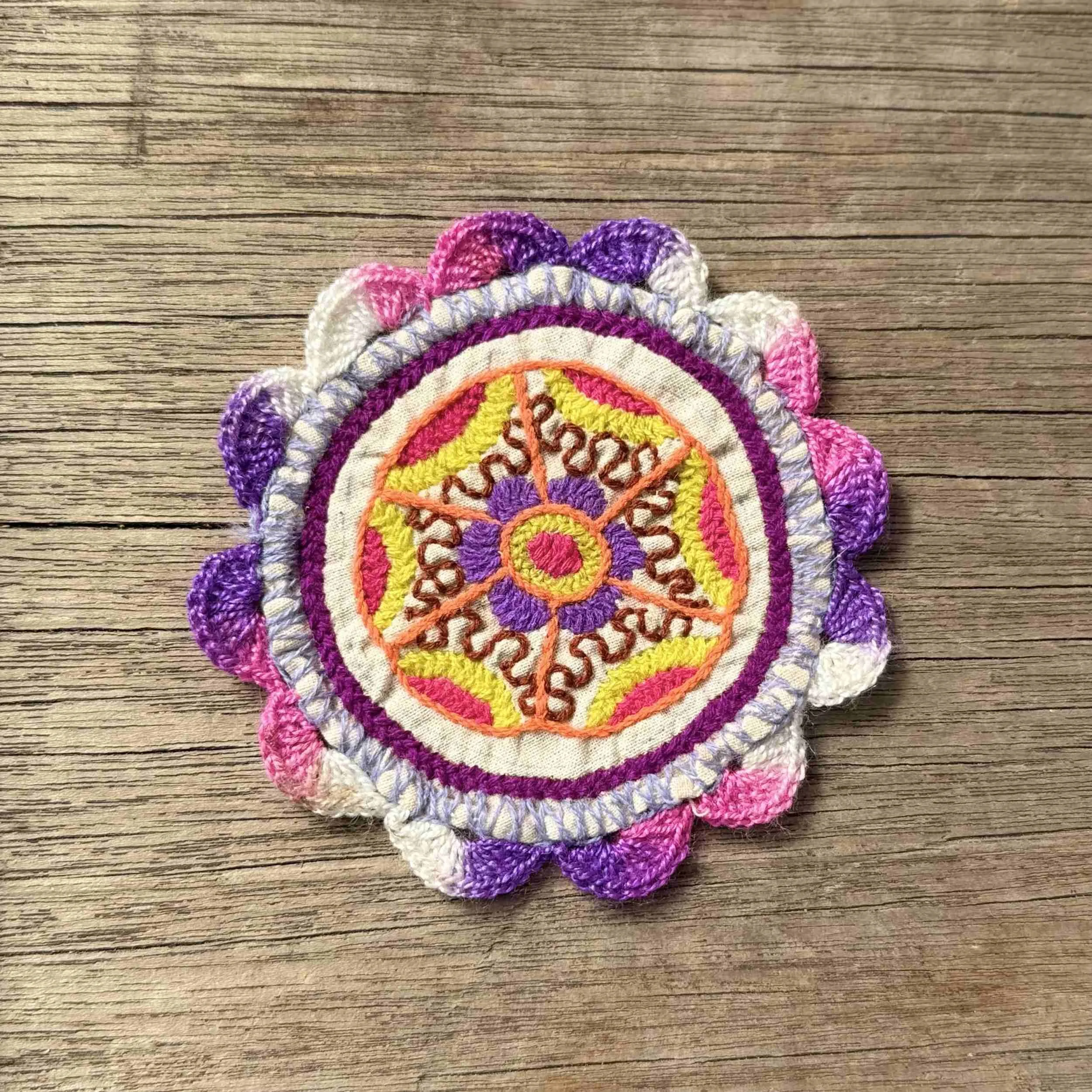 #1 Handmade shipibo-conibo mini altar cloth