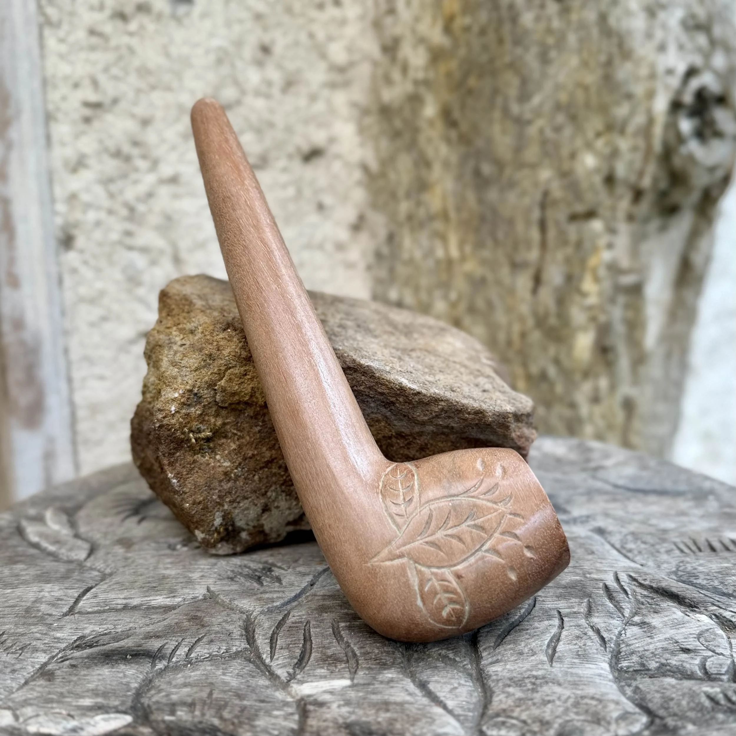Wooden Pipe – Leaf Medium
