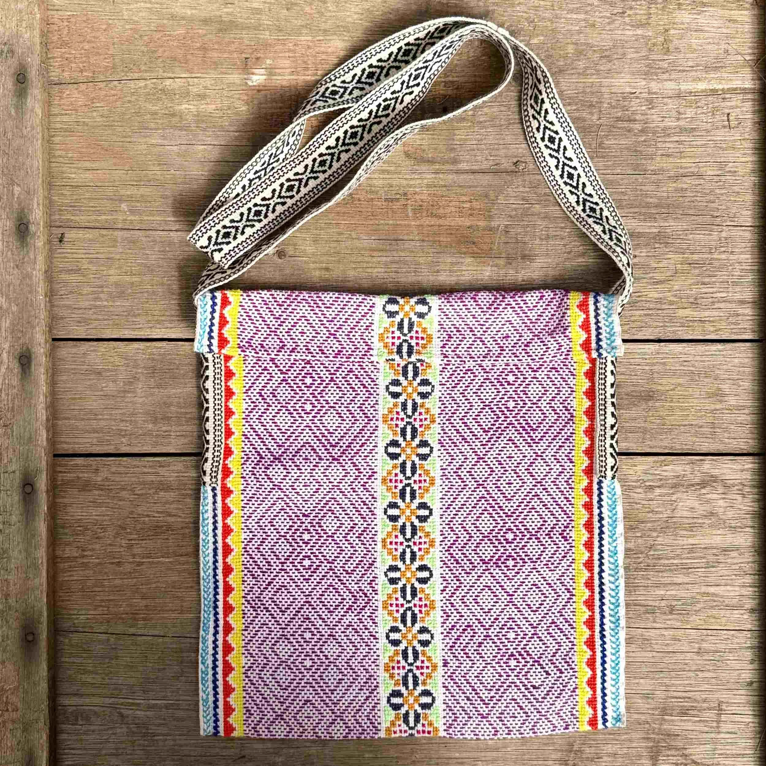 #6 Handmade Peruvian Embroidered Bag