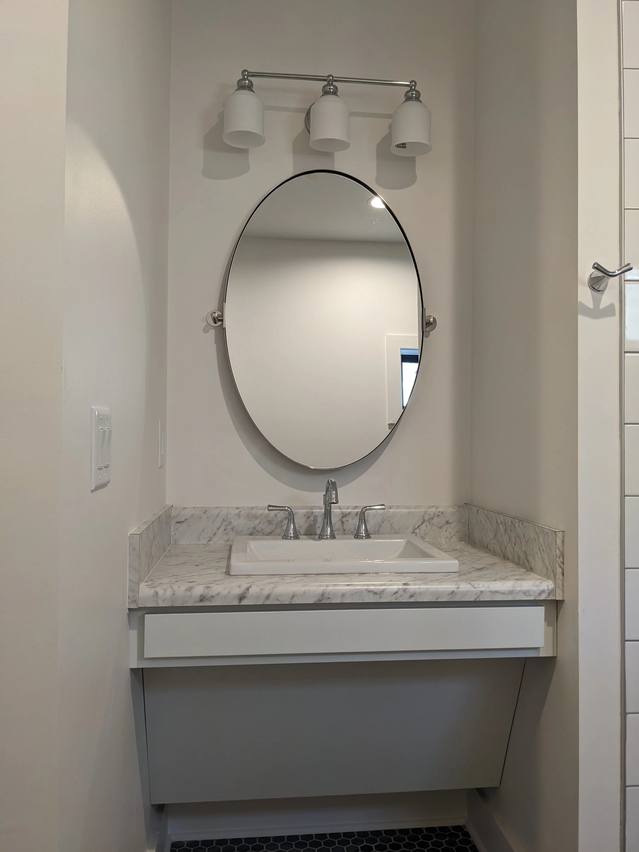 mid-century cabin MIL suite