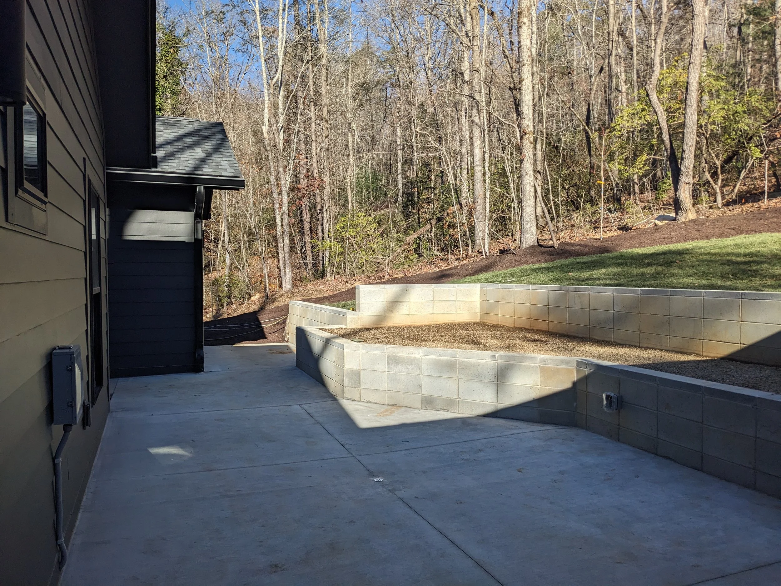 mid-century cabin patio