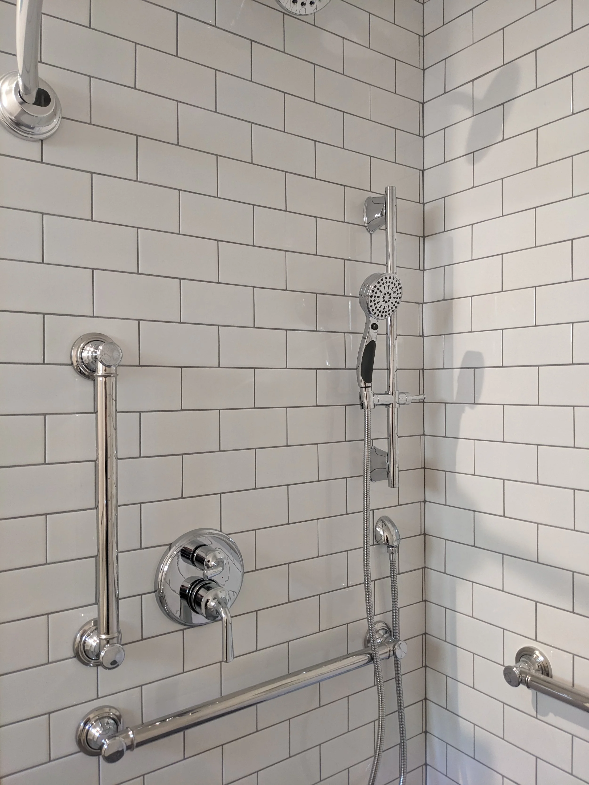 mid-century cabin MIL suite