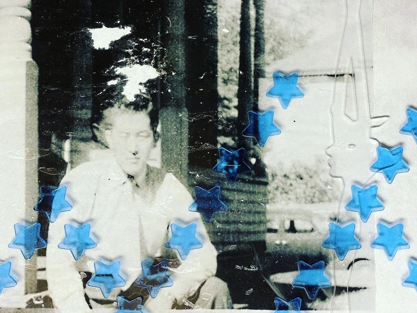 many years ago, i learned the term &ldquo;blue star.&rdquo; the symbol is used in the US to designate a military family. even though both of my grandfathers were veterans, i can&rsquo;t help but feel uncomfortable identifying as part of a blue star f
