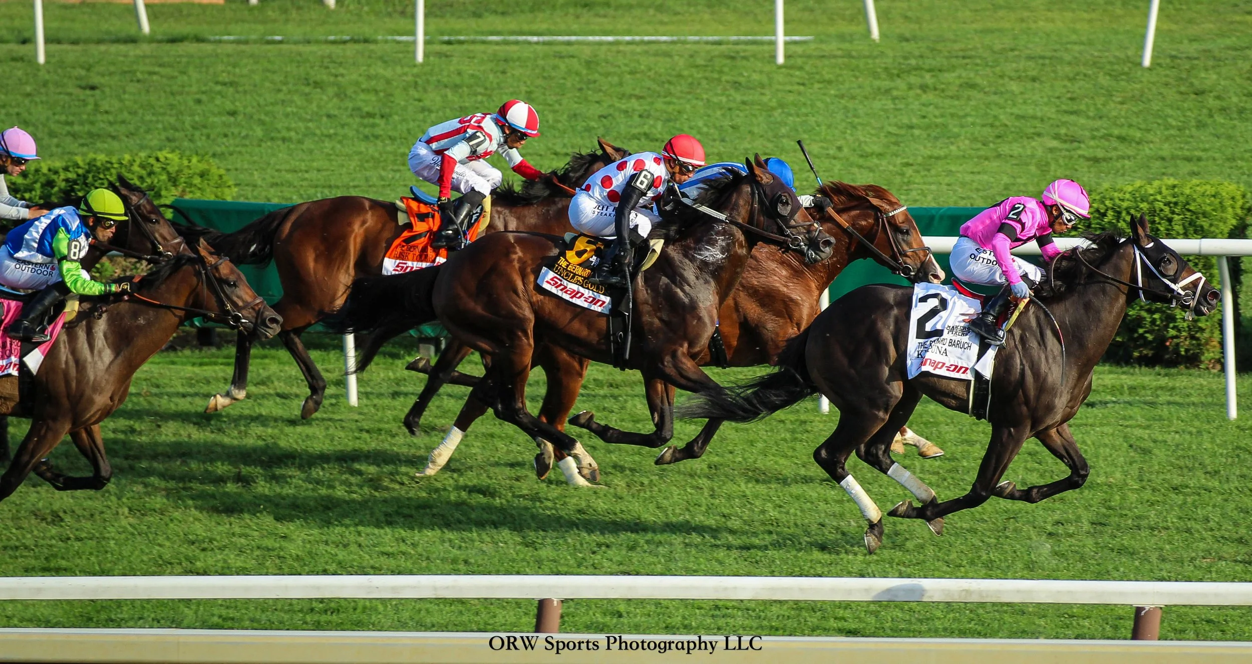 Kupuna takes the Bernard Baruch Stakes. 