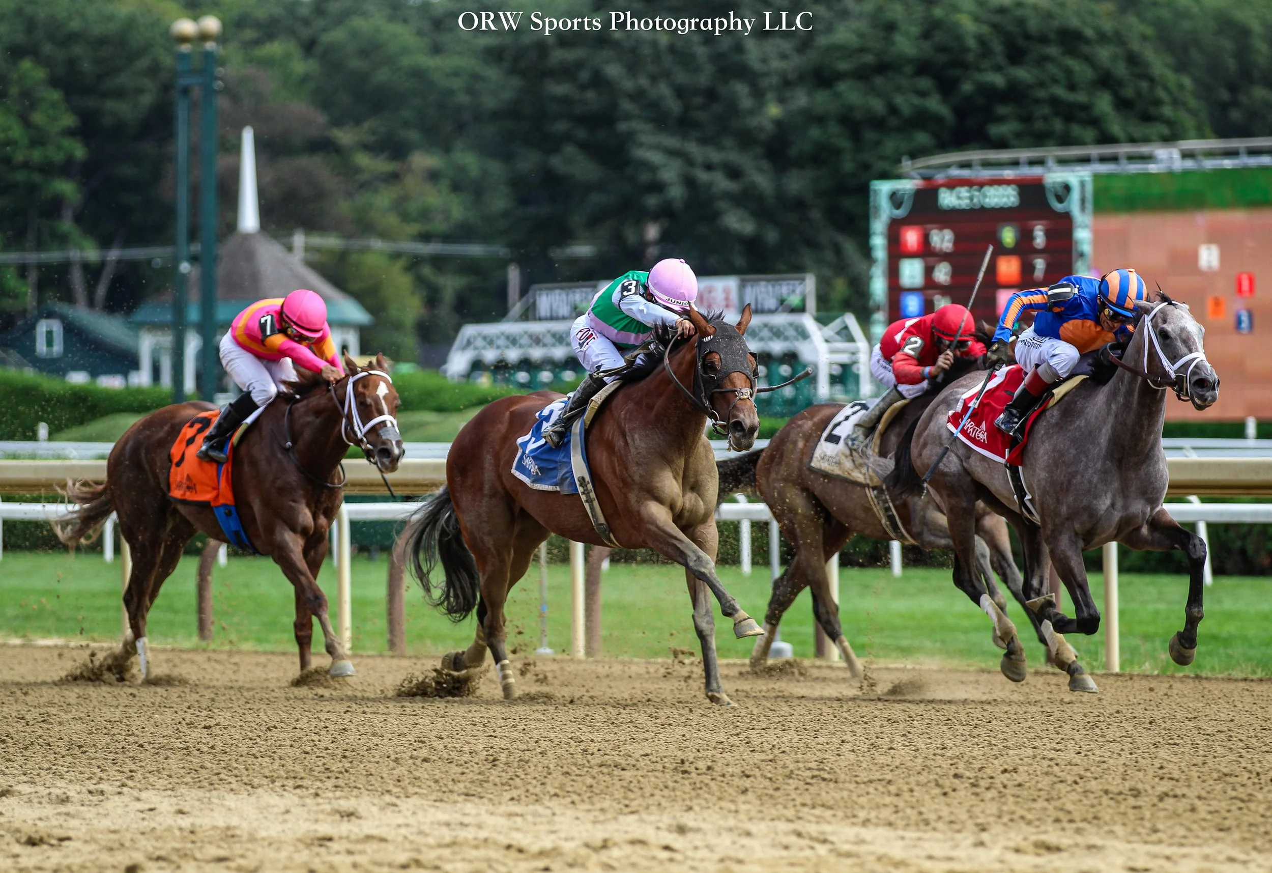 Episodic and Junior Alvarado go for the win 