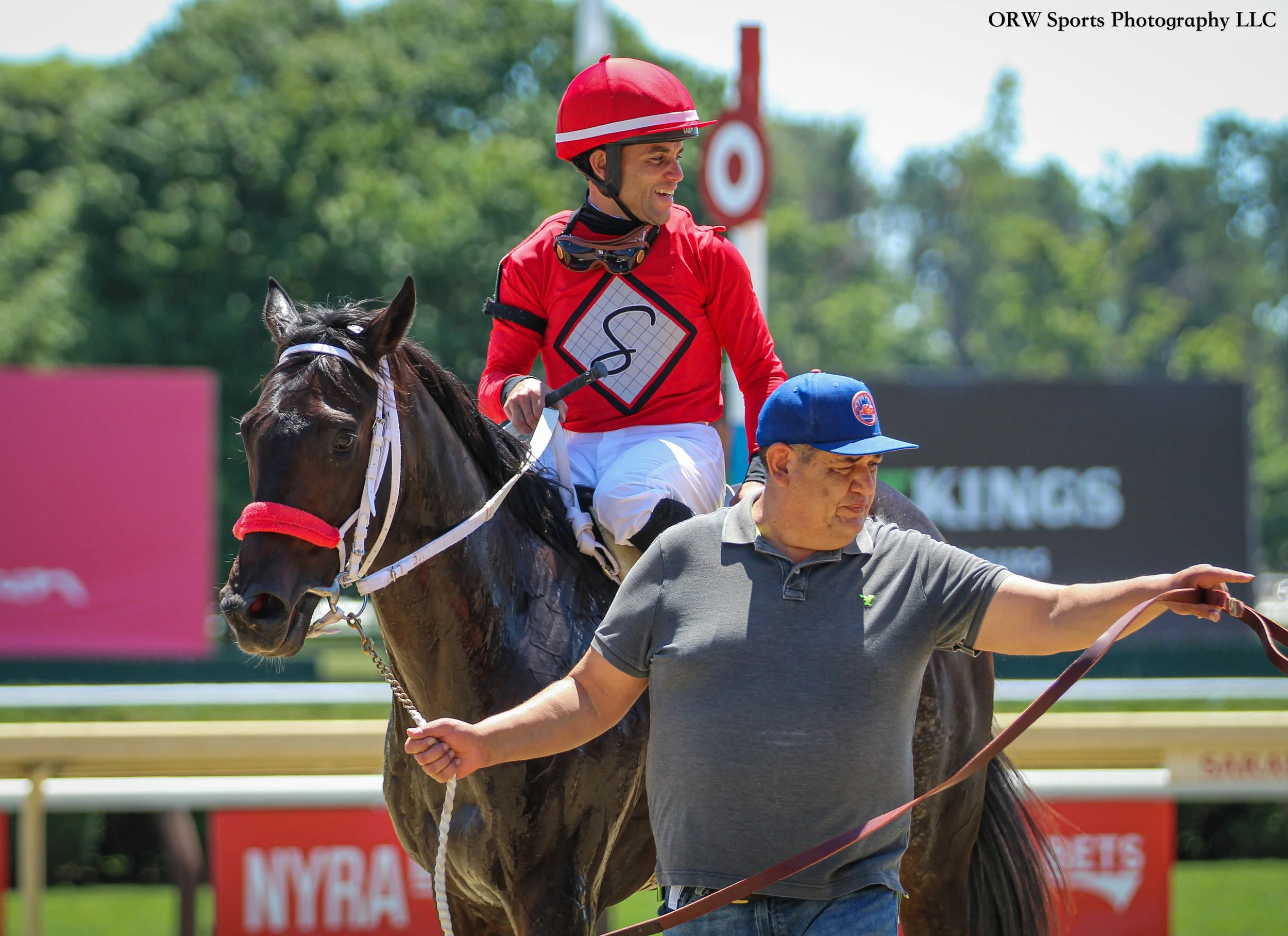 D I Wire impresses on debut with Joel Rosario in the irons 