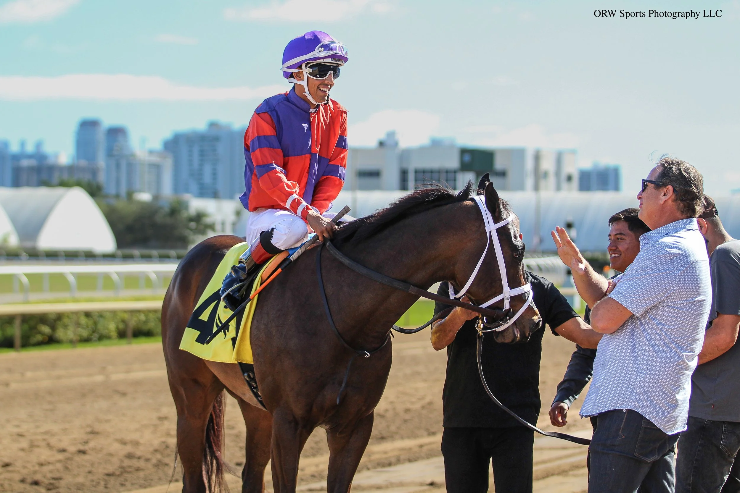 The Last Page and Edgard Zayas. Trainer George Weaver discusses the victory with Zayas. 