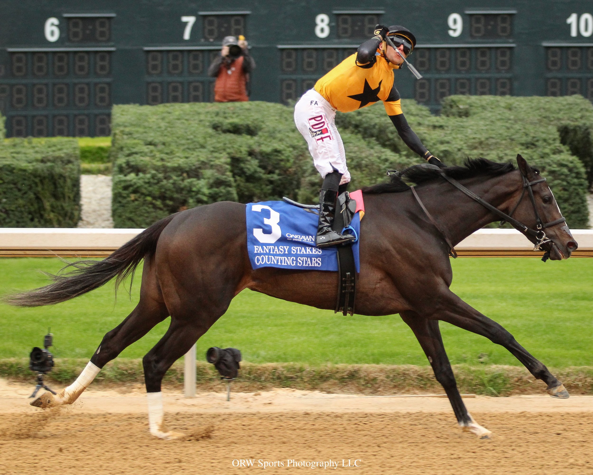 Francisco Arrieta celebrated aboard Counting Stars.jpg