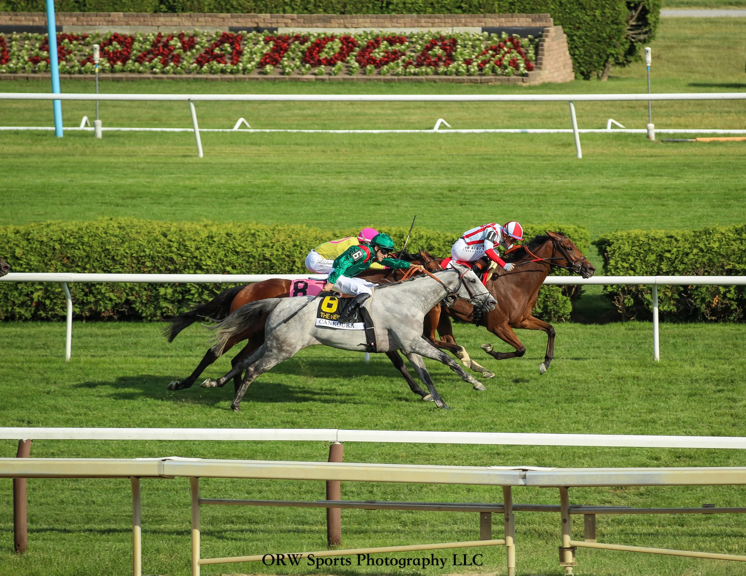 Portfolio Durations holds off an late-charging Cankoura