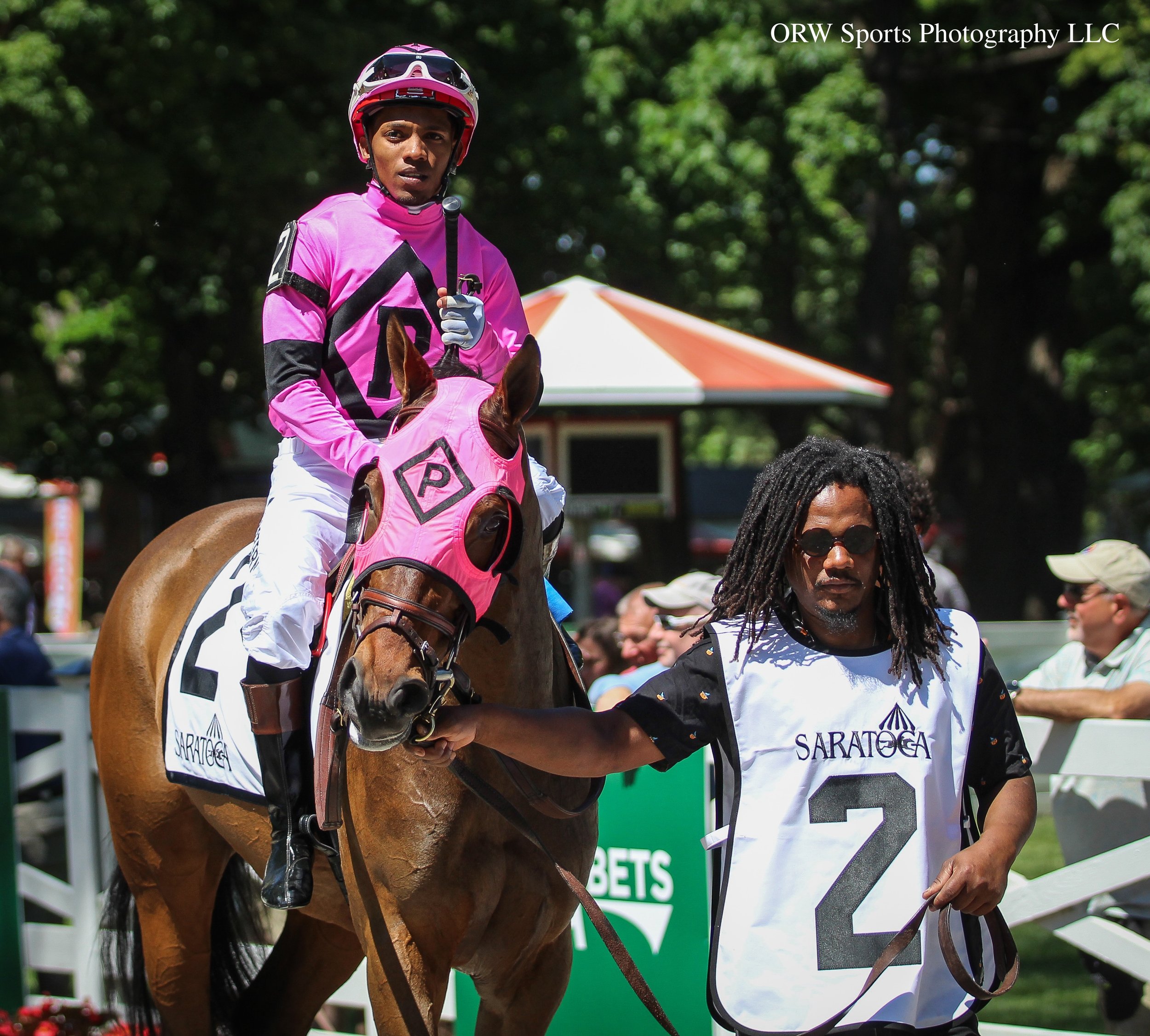 Boxed Wine and Ricardo Santana Jr