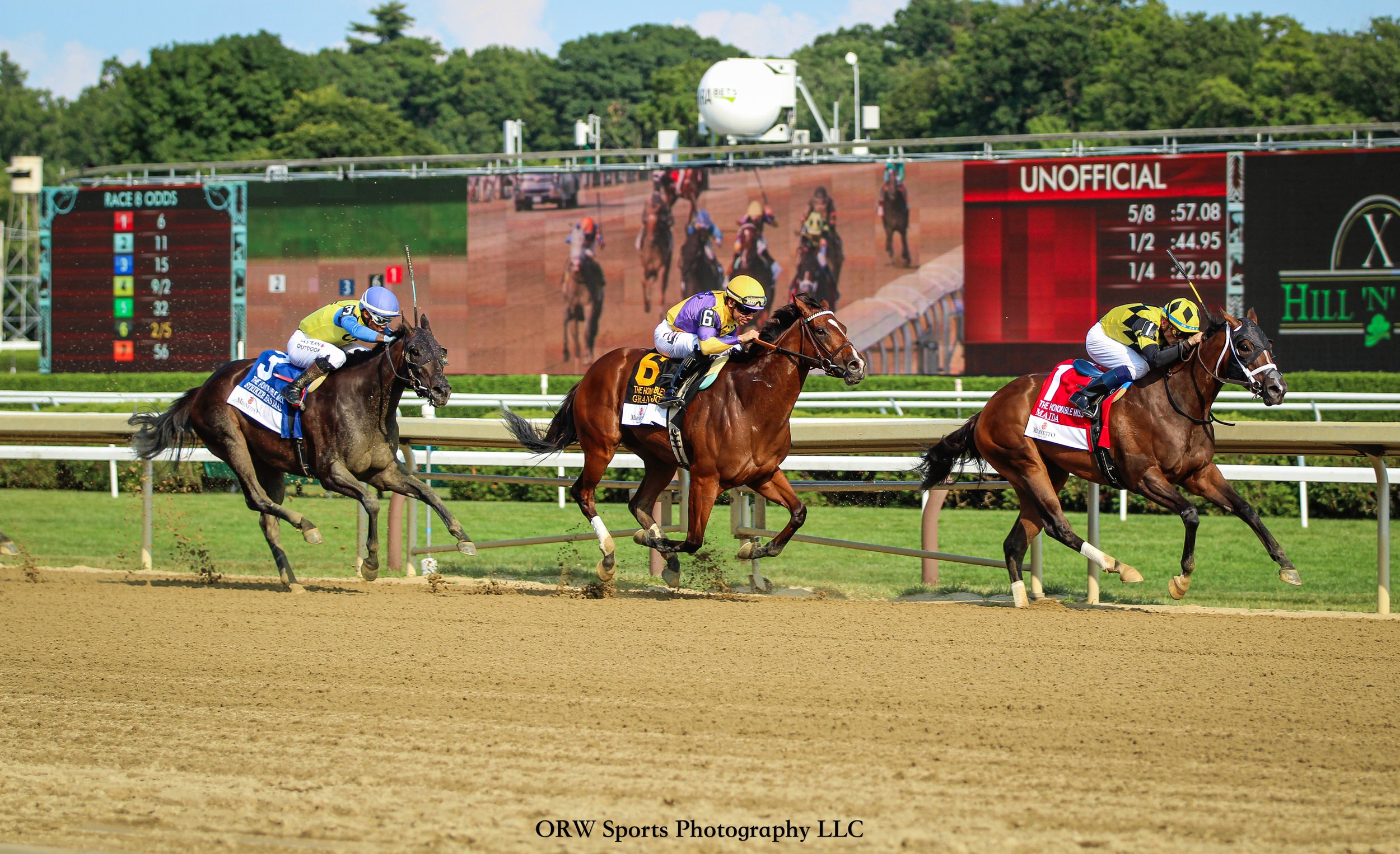 Maida takes the Grade 2 Honorable Miss Stakes over Grand Job and Striker Has Dial. 