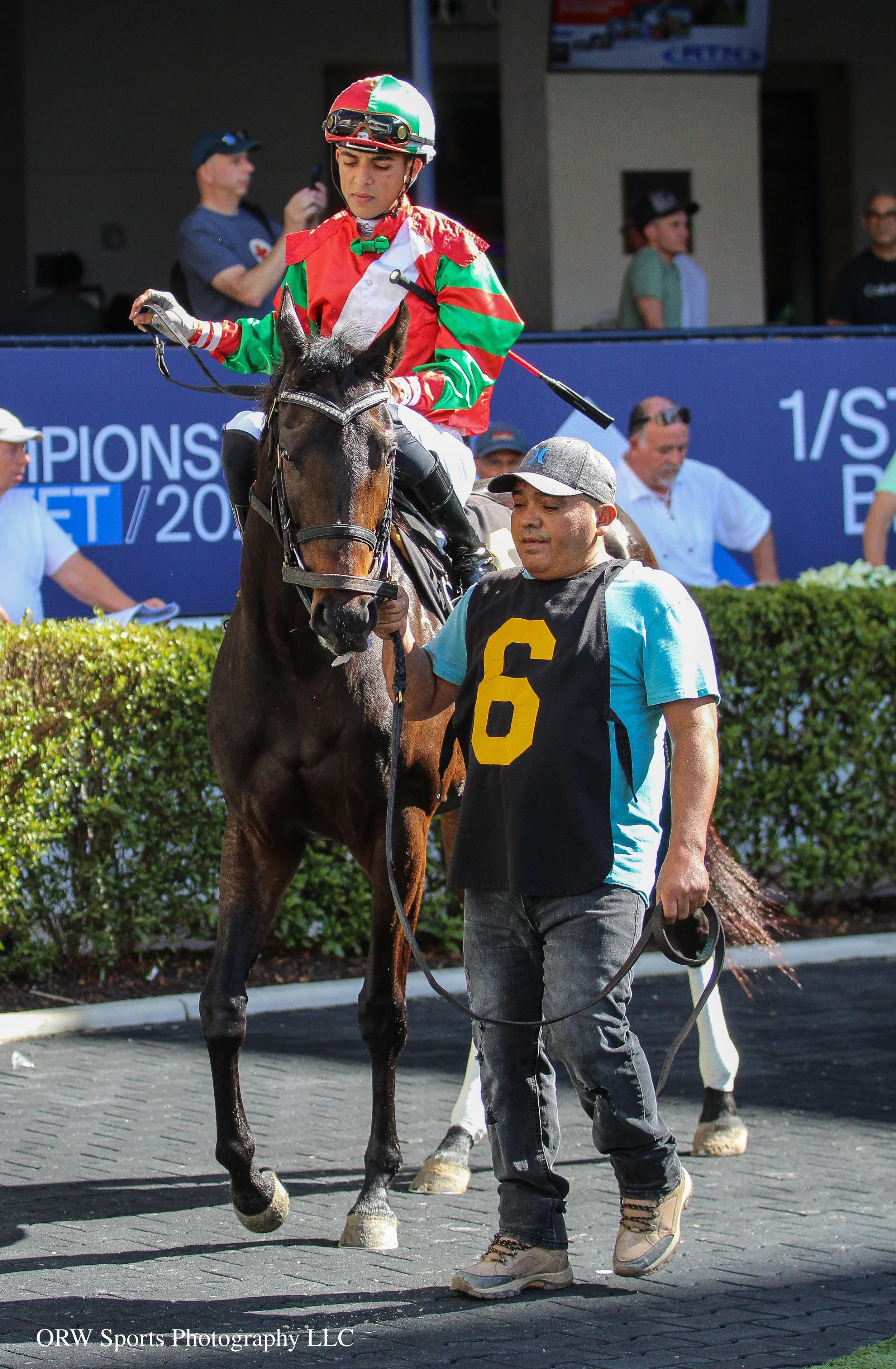 More Applause and Yolber Torres 