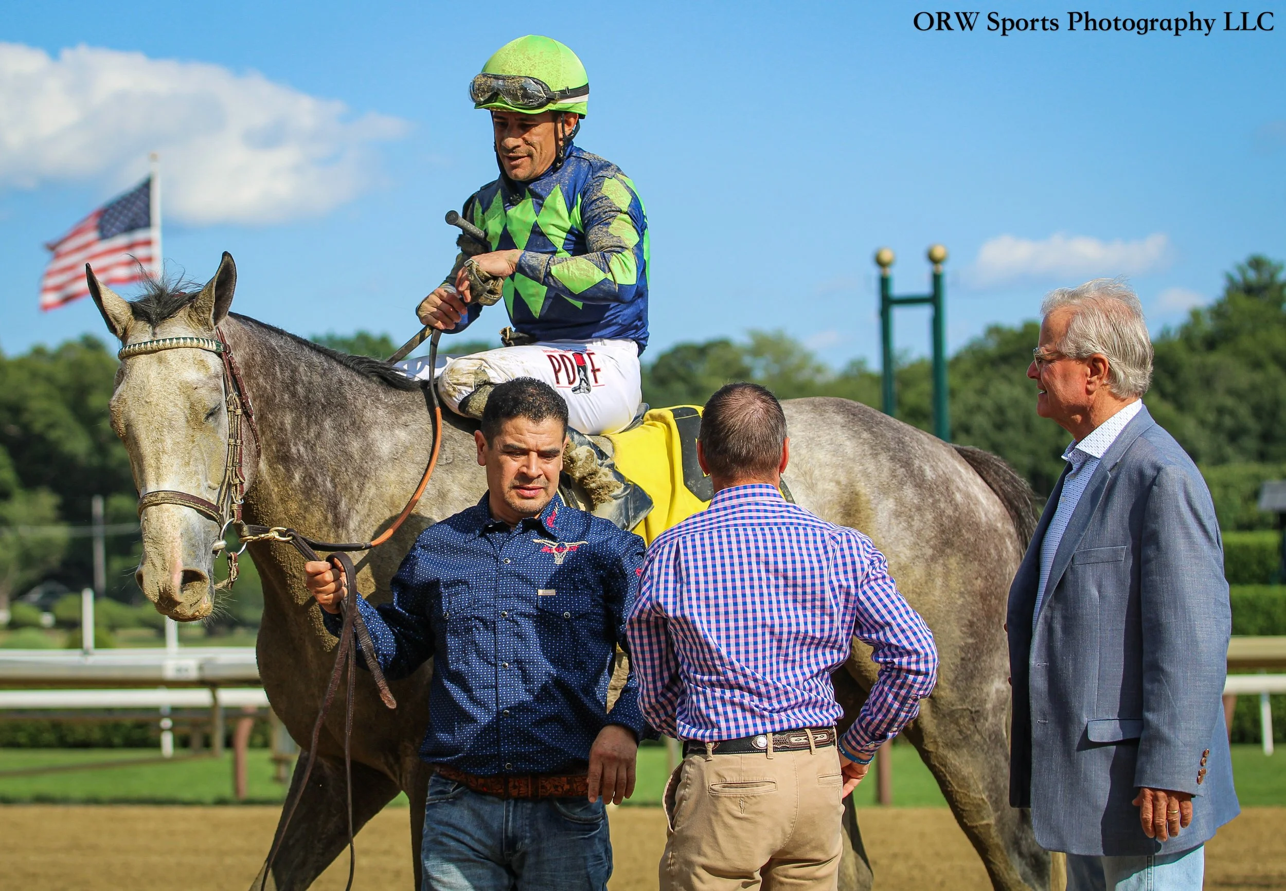 Beauty Reigns and Junior Alvarado, and Bill Mott.jpg