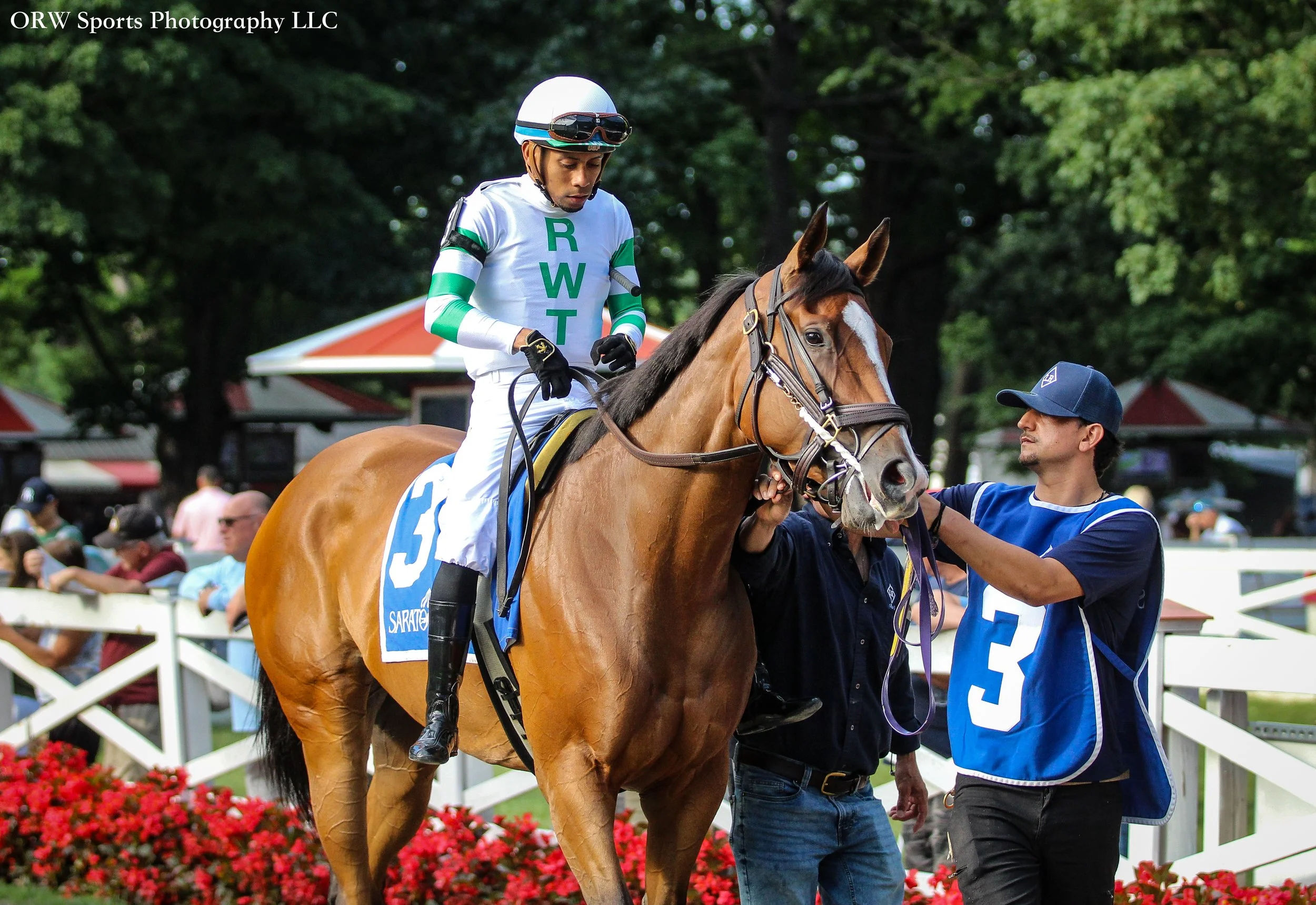 Munnings Express and Manny Franco (1)  .jpg