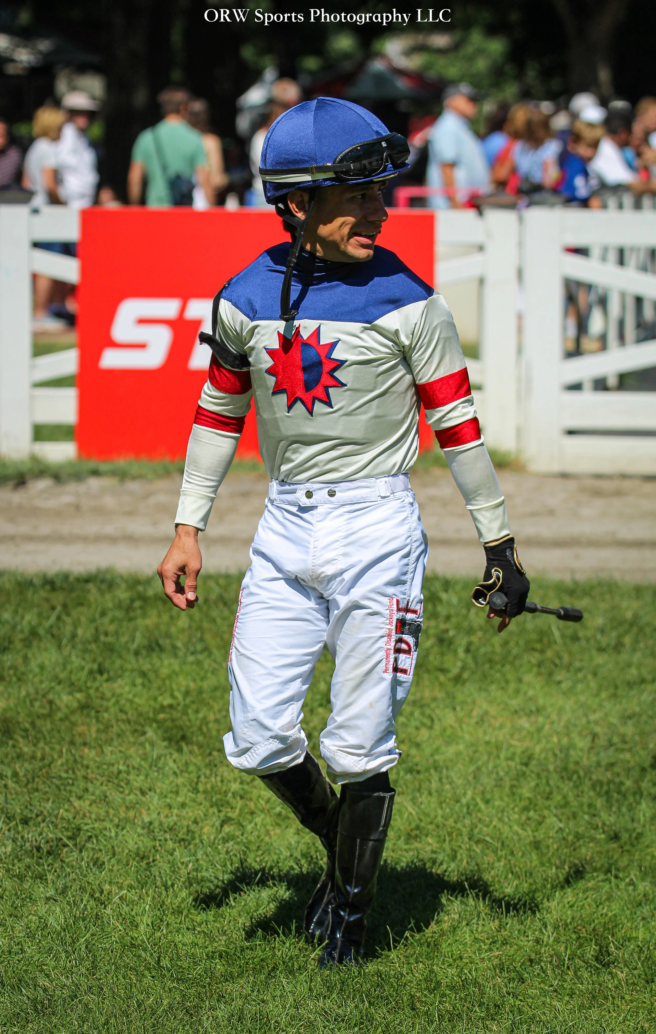 Junior Alvarado {Nielsen} 
