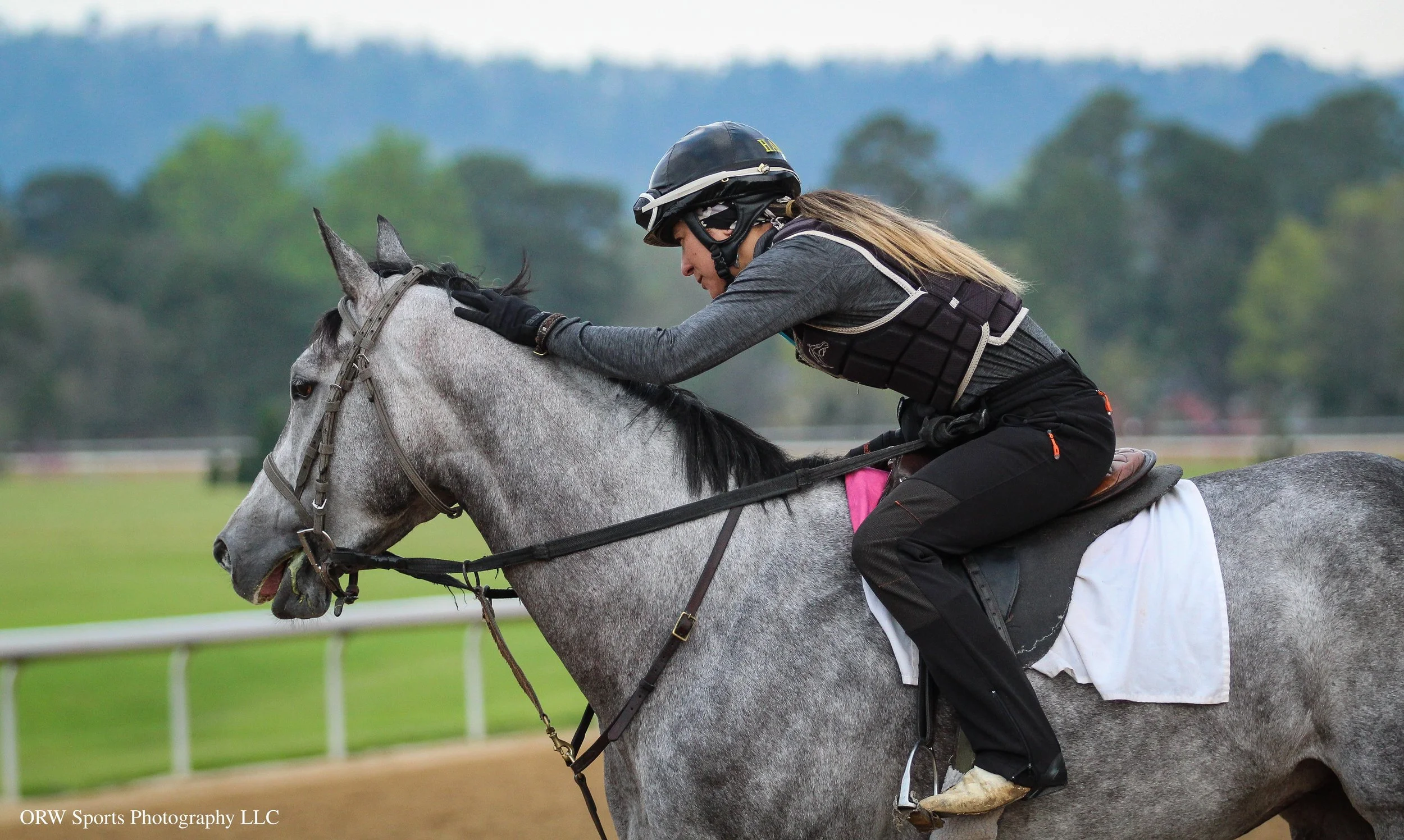 Jockey Kelsi Harr 