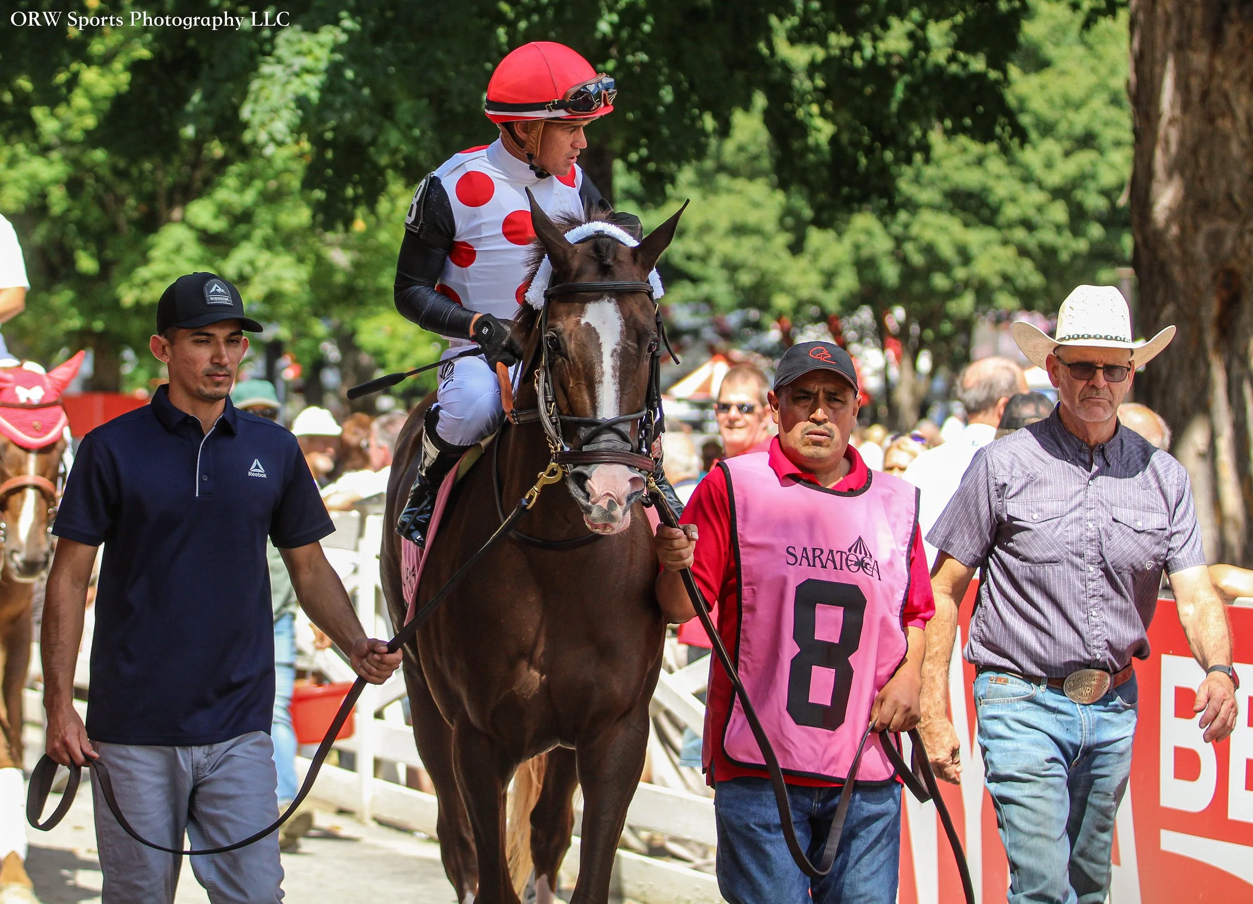 Charlotte's Beach and Javier Castellano 