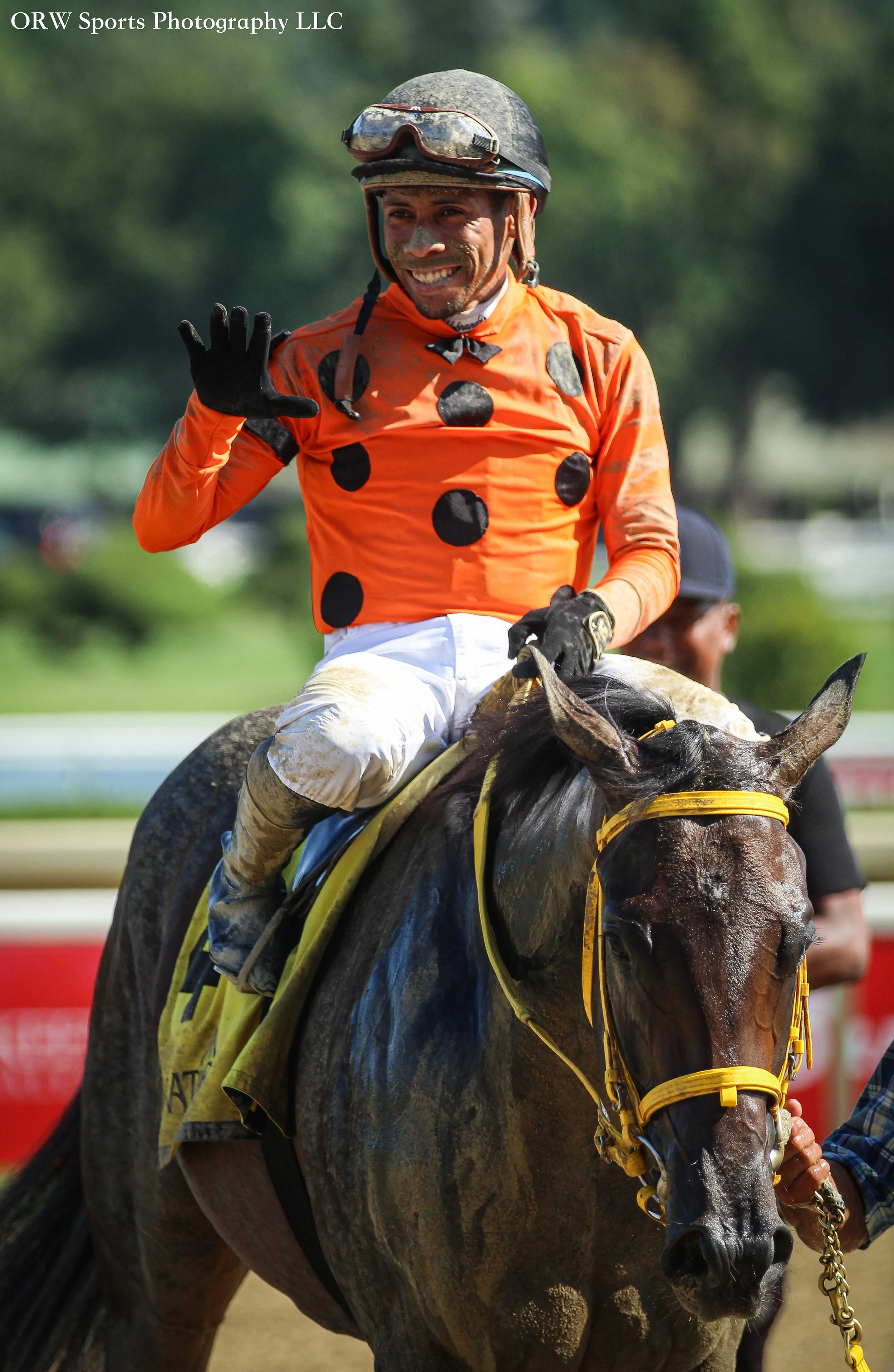 That's five wins in a row for Manny Franco on today's card. 