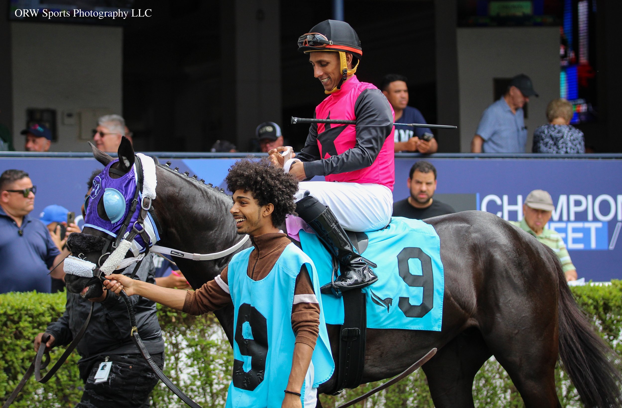 Four Beach Friends and Rajiv Maragh 