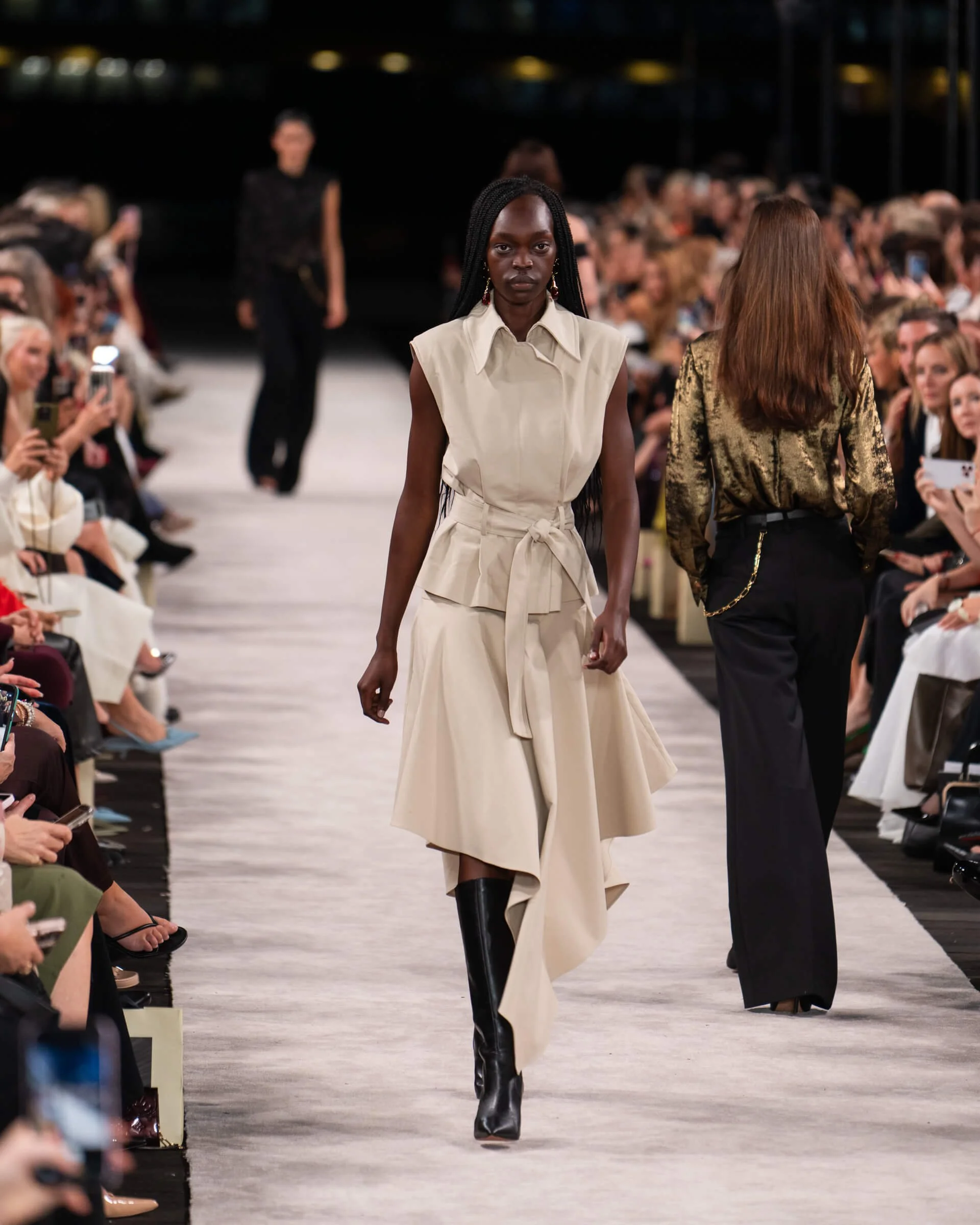 carla-zampatti-australian-fashion-week-2026-10.jpg
