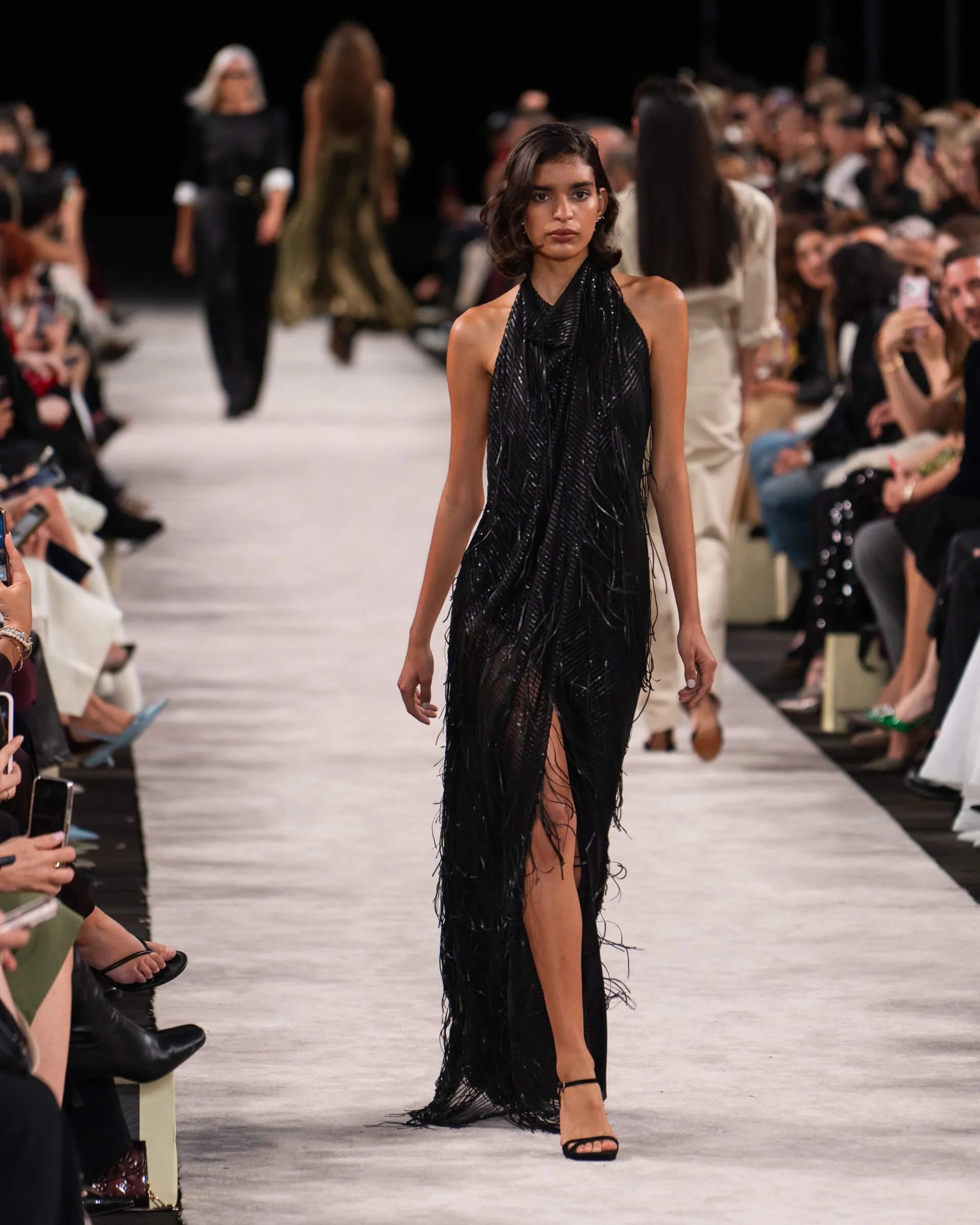 carla-zampatti-australian-fashion-week-2026-15.jpg