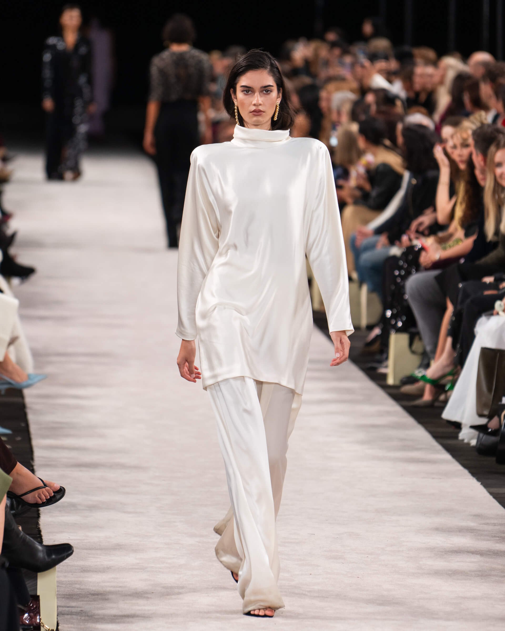 carla-zampatti-australian-fashion-week-2026-40.jpg