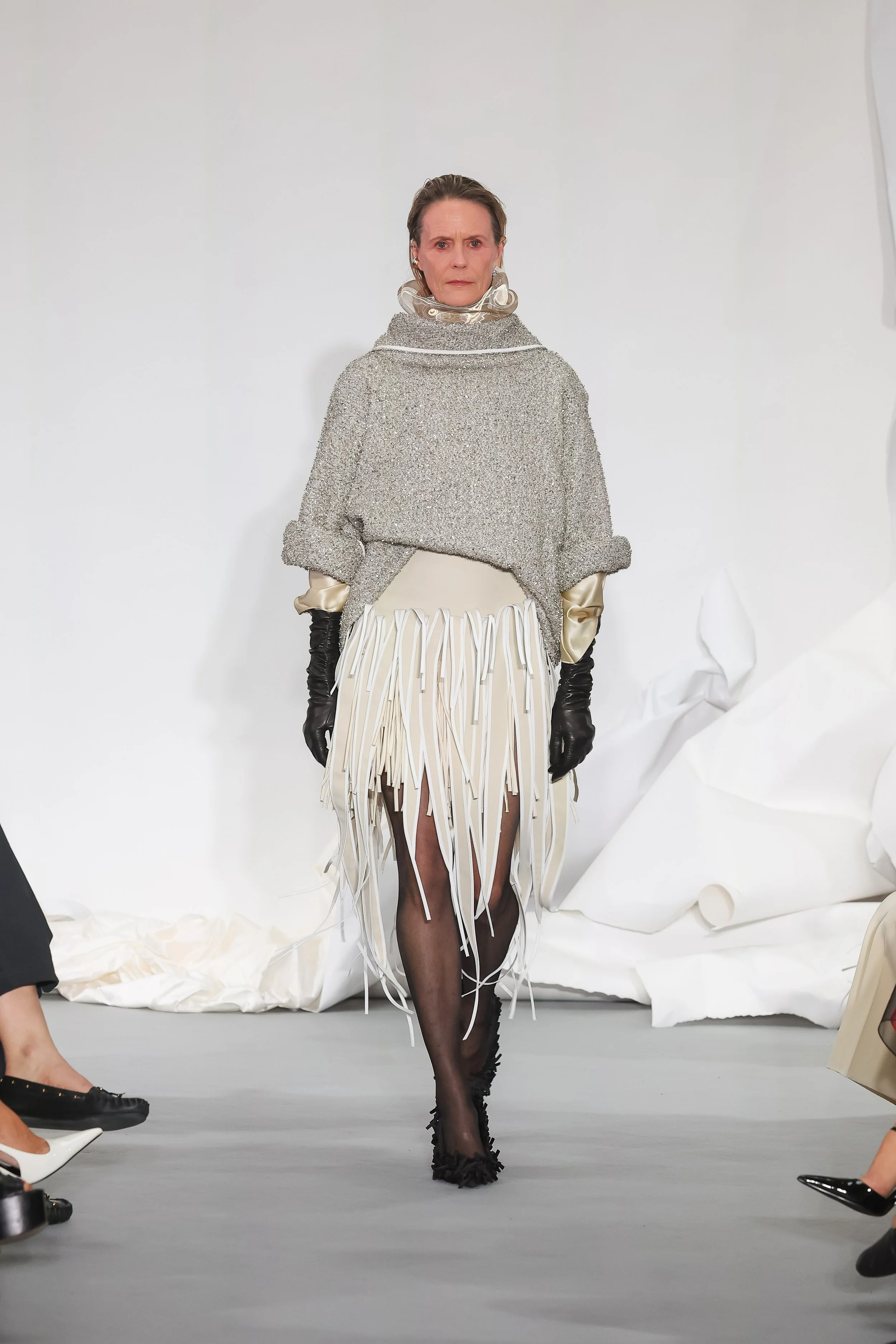 LOOK 5.jpg