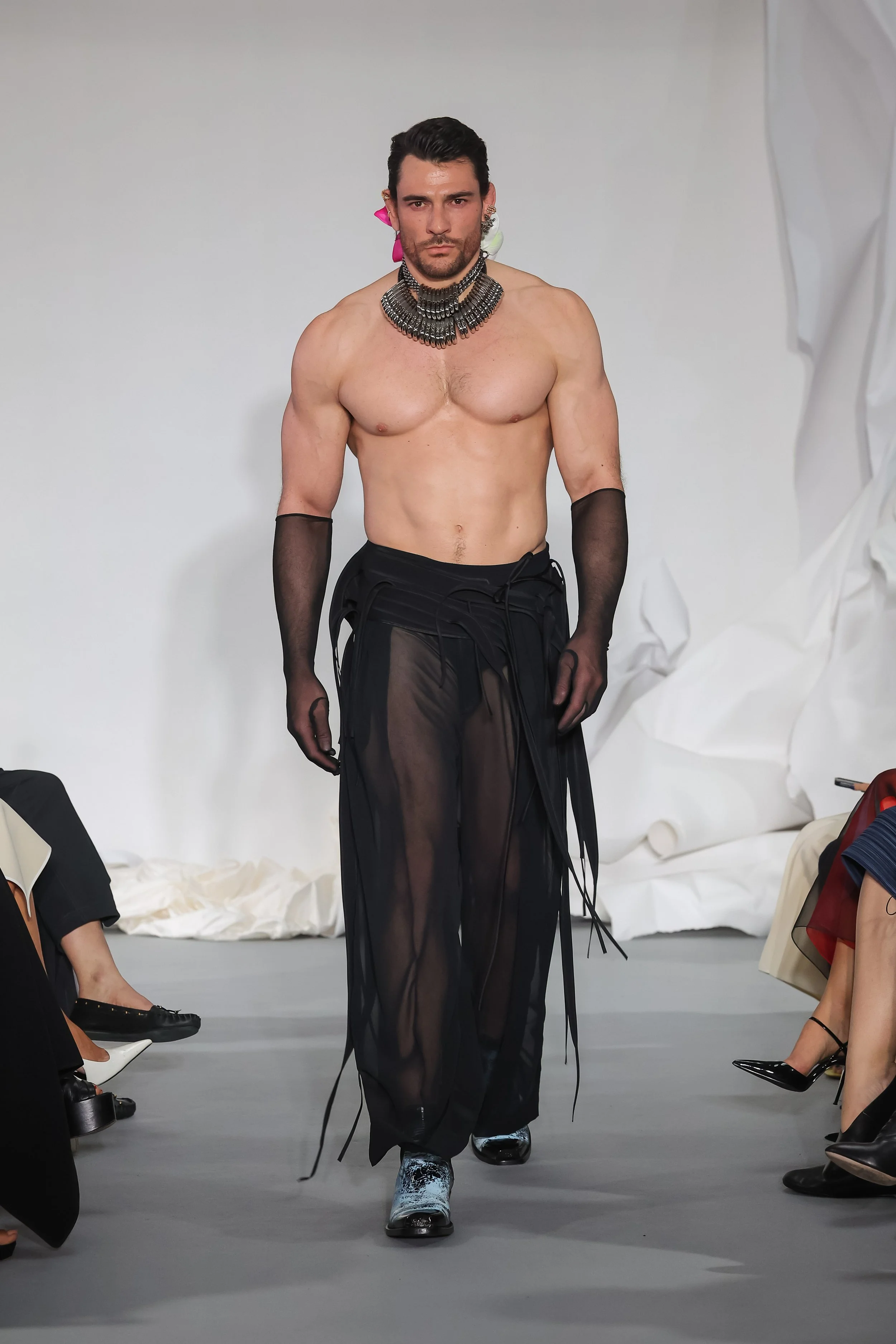 LOOK 11.jpg