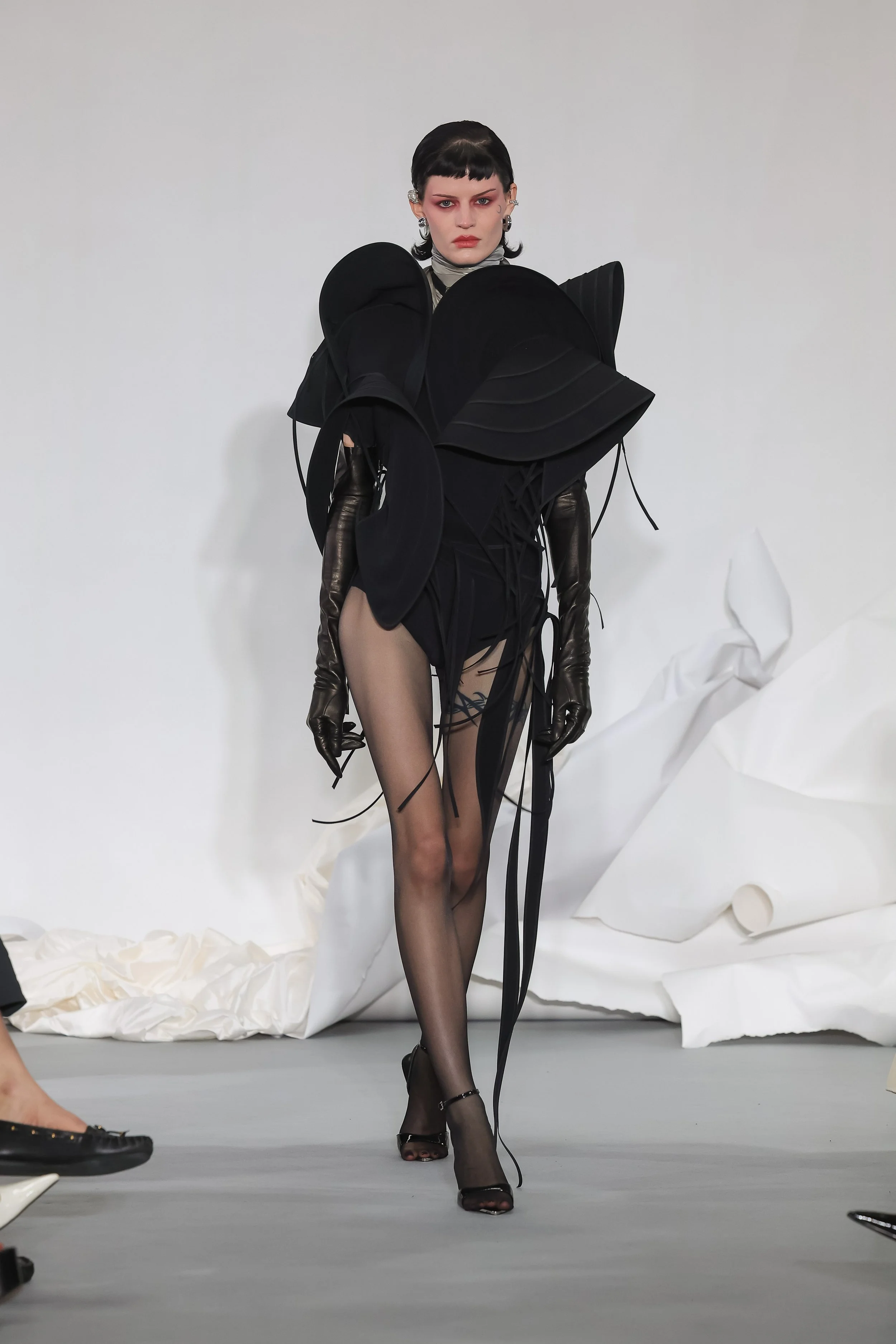 LOOK 19.jpg