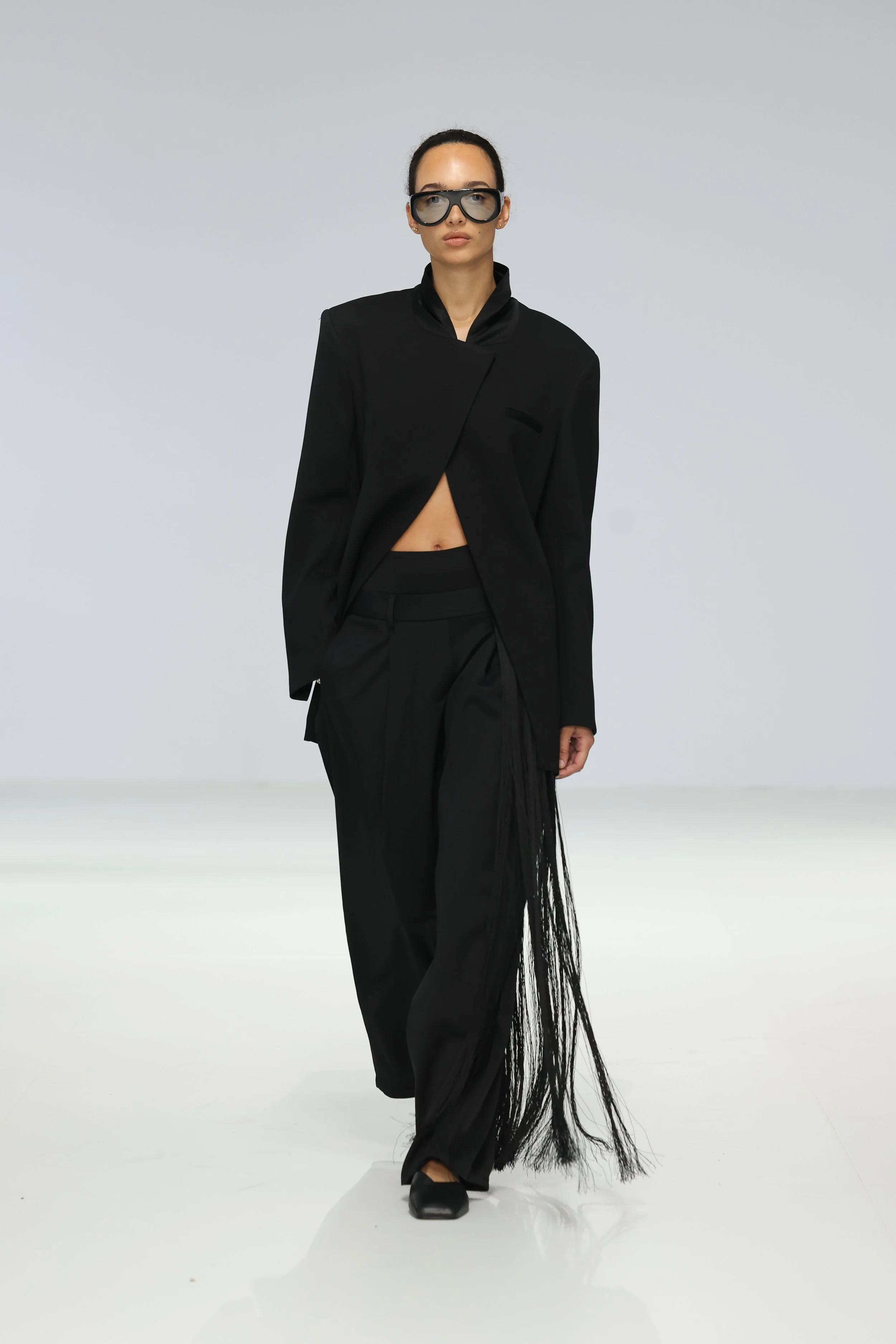LOOK 2.jpg