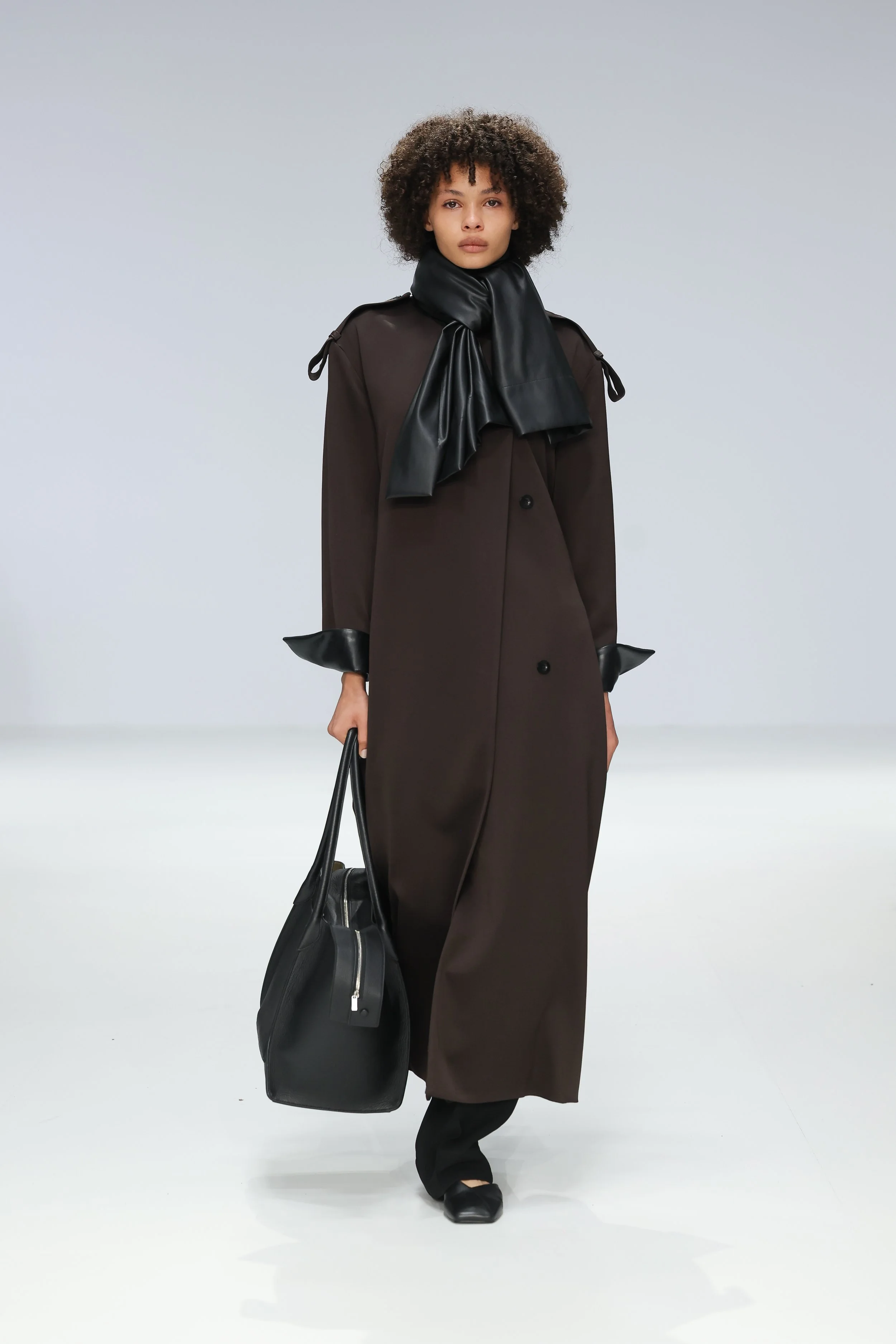 LOOK 3.jpg