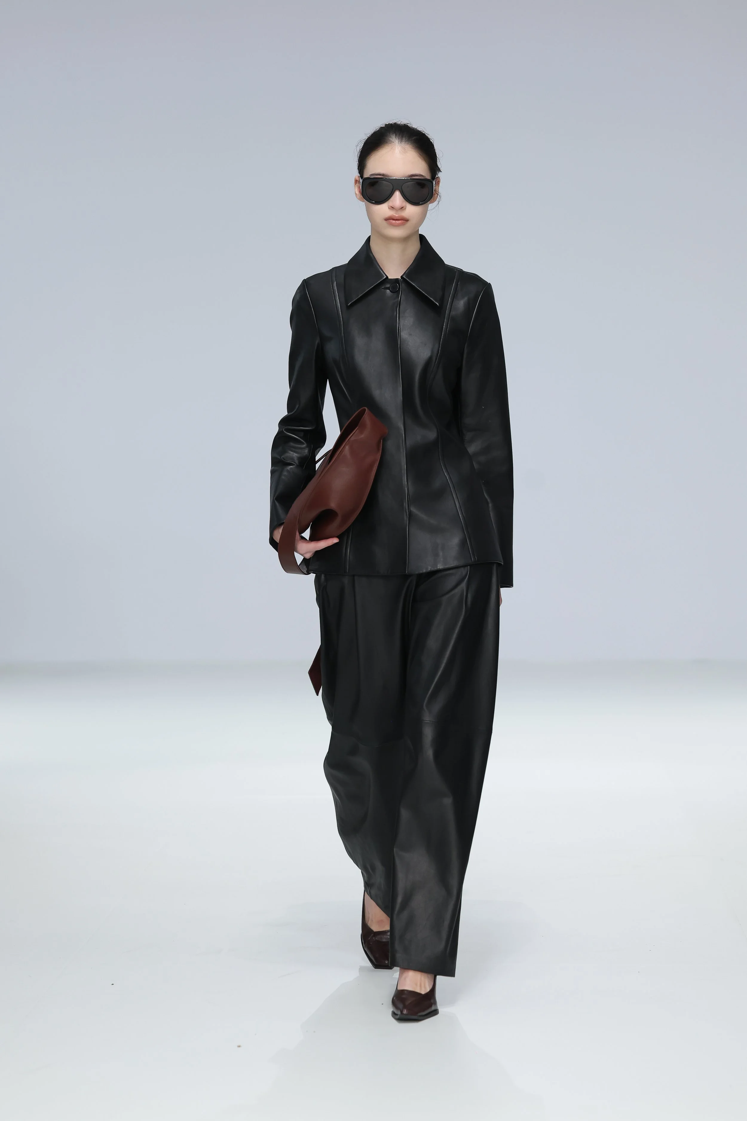 LOOK 15.jpg