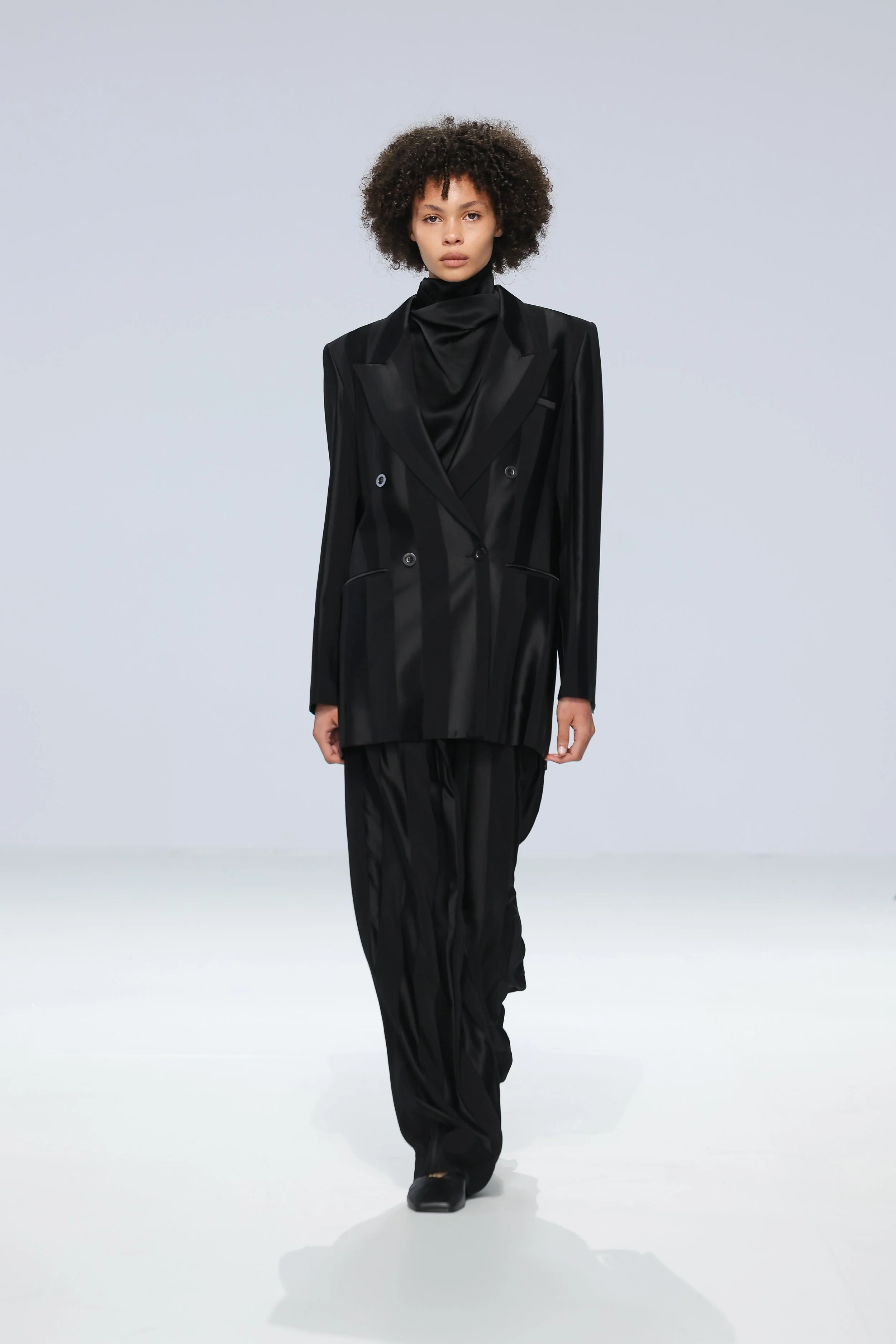 LOOK 24.jpg