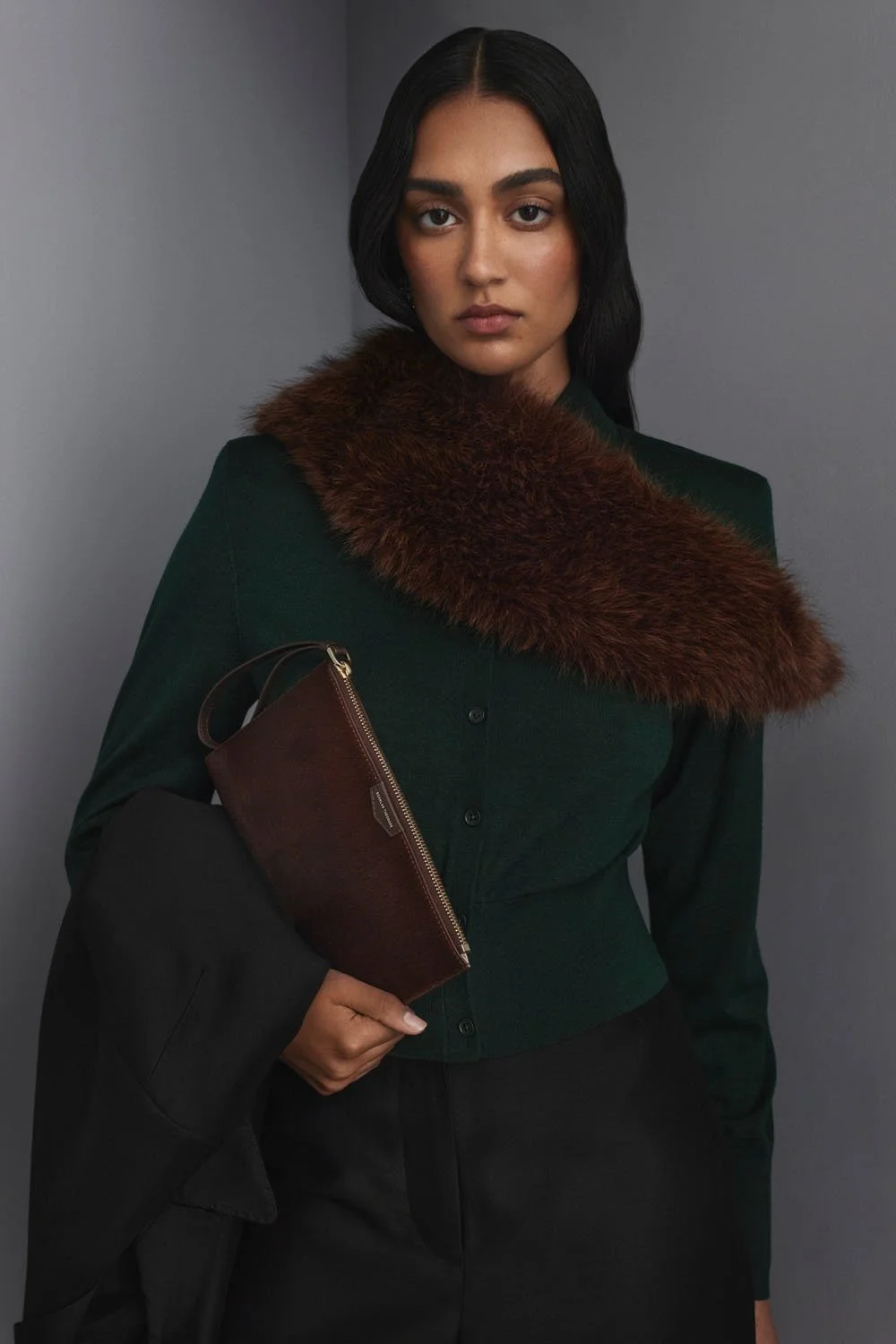 C6223511-THE-PONY-FLAT-POUCH-DARK.SPICE-SCANLANTHEODORE-2_V1.jpg