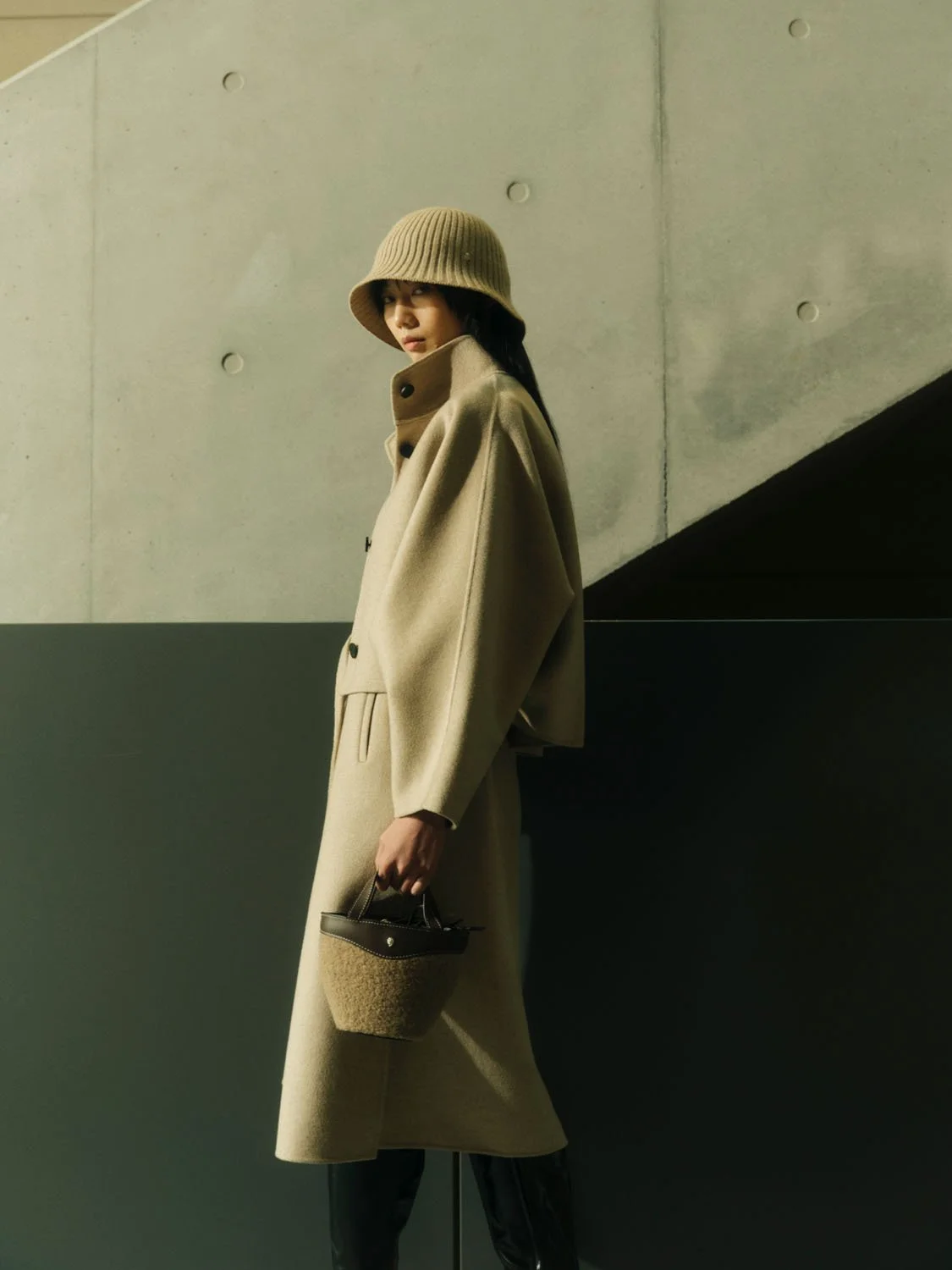 HELEN KAMINSKI AW26 GLOBAL CAMPAIGN - KELCEY CLOCHE.jpg