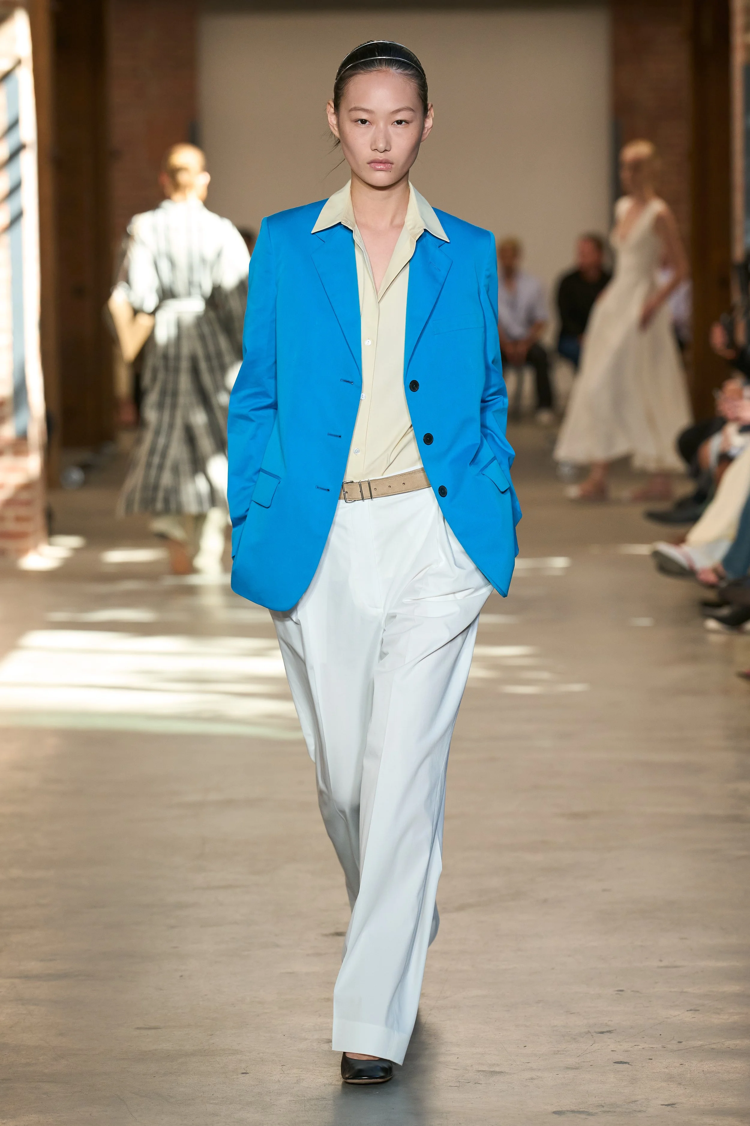 CKSS27_FULL BODY_GORUNWAY_06.jpg