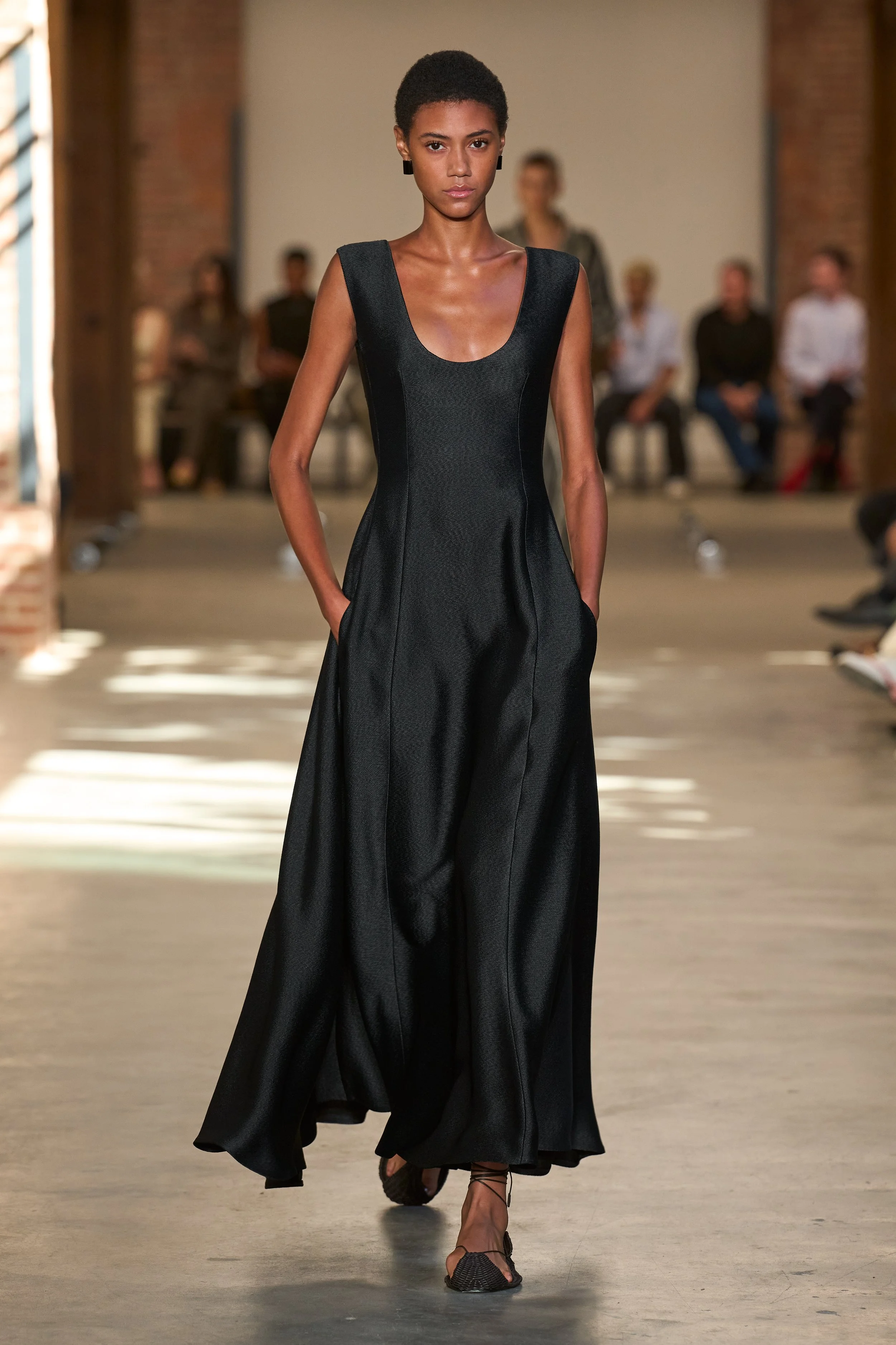 CKSS27_FULL BODY_GORUNWAY_10.jpg