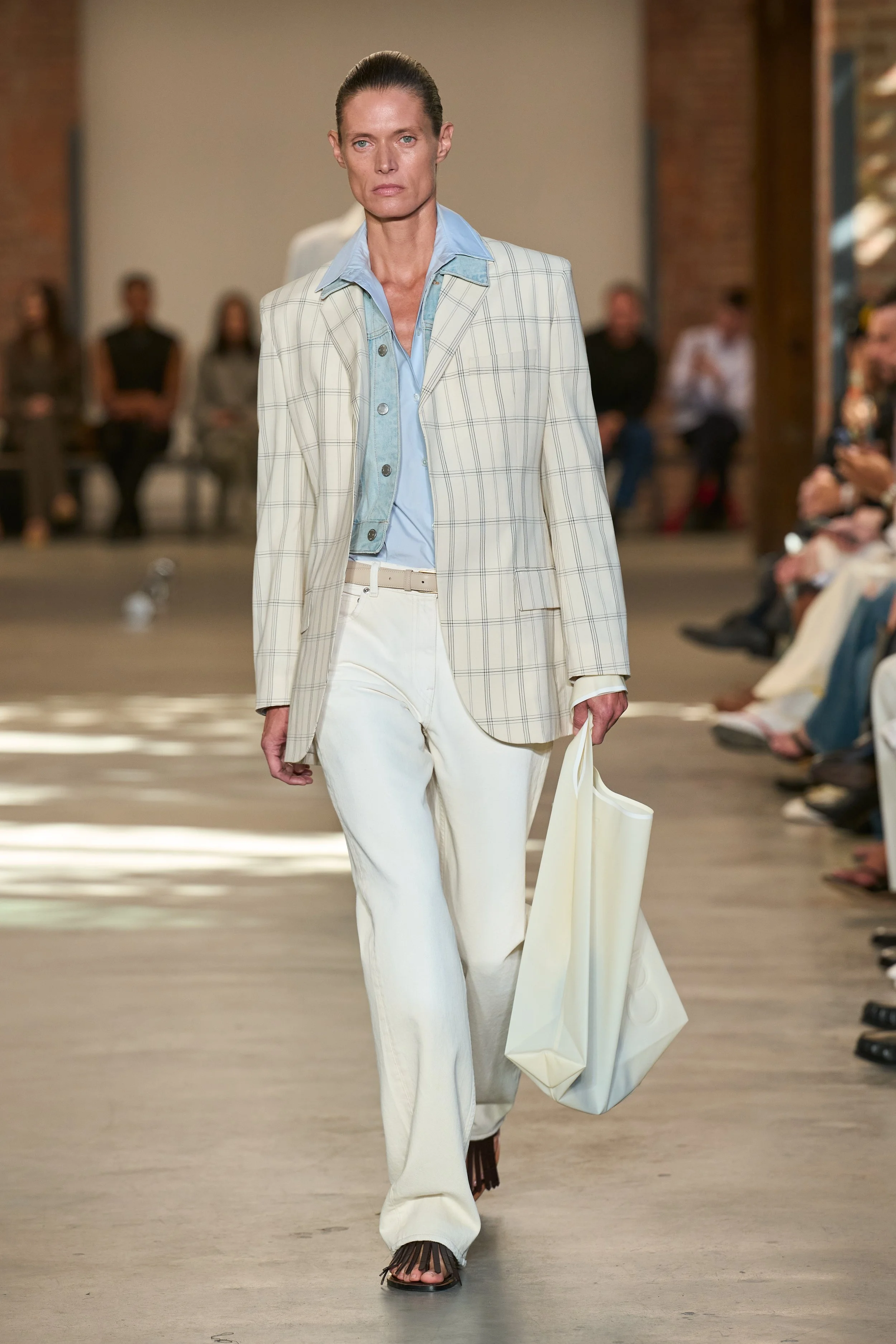 CKSS27_FULL BODY_GORUNWAY_28.jpg