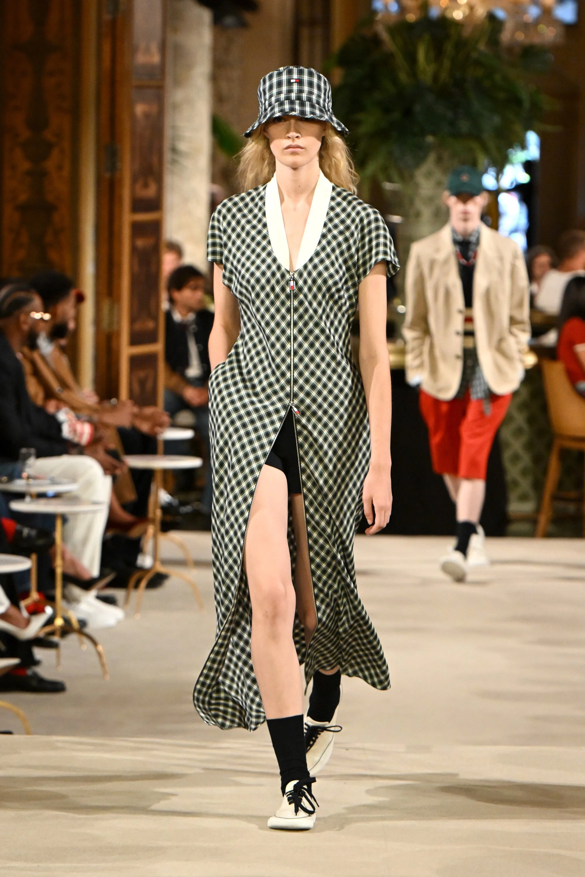 Look_006.jpg