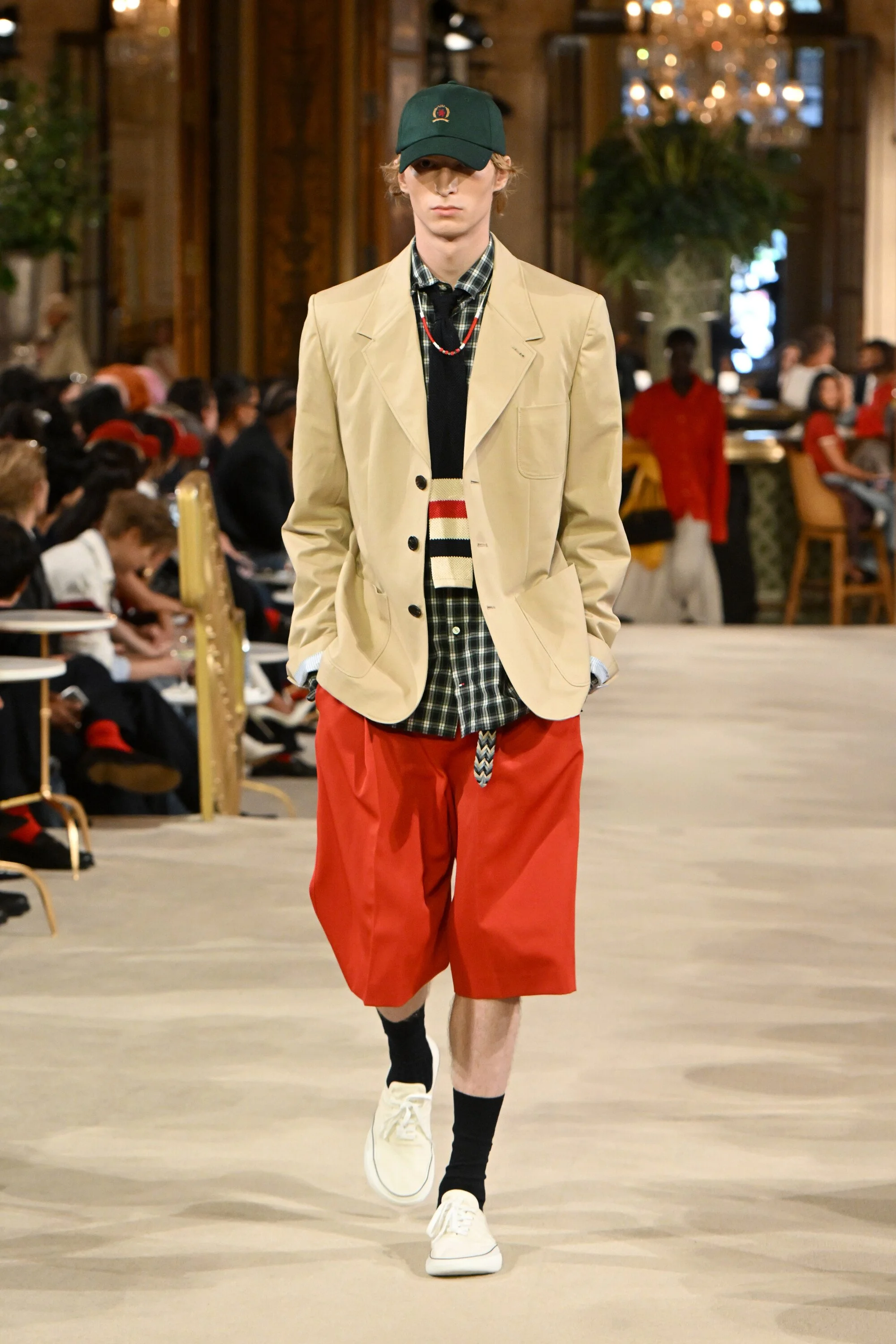 Look_007.jpg
