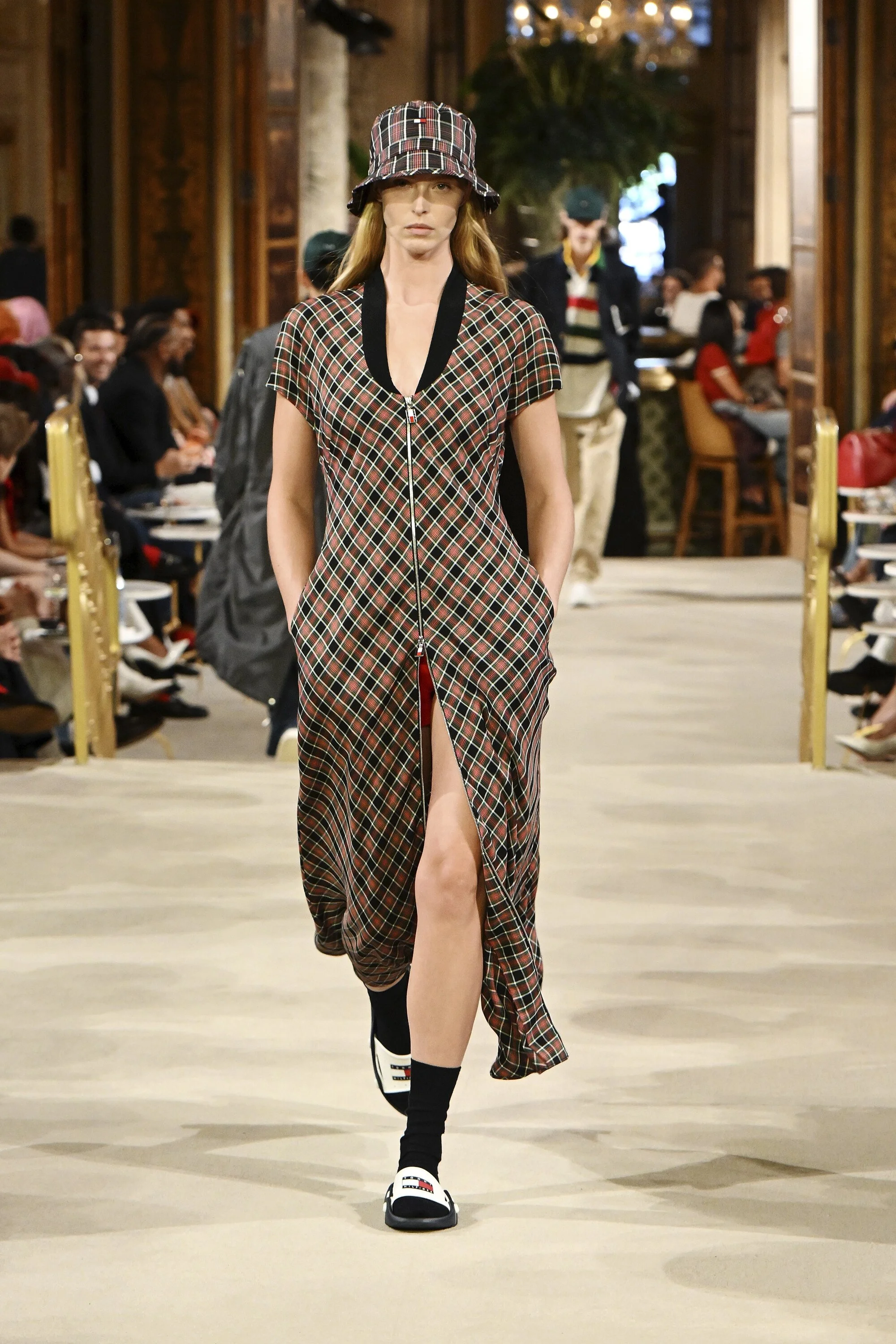 Look_063.jpg