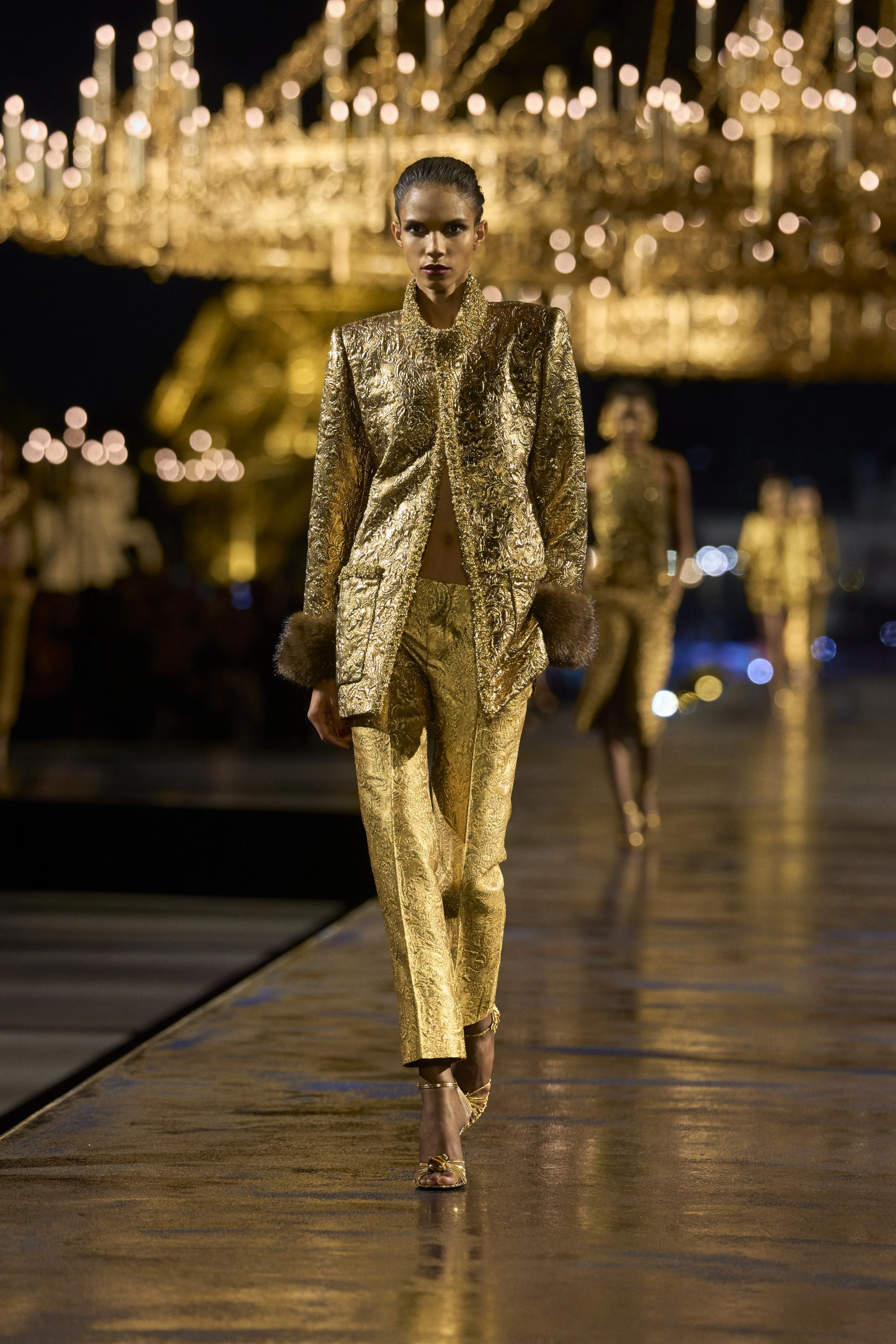 SAINT LAURENT_FASHION_SHOW_WOMEN'S_SUMMER-27_RUNWAY_34_HR.jpg