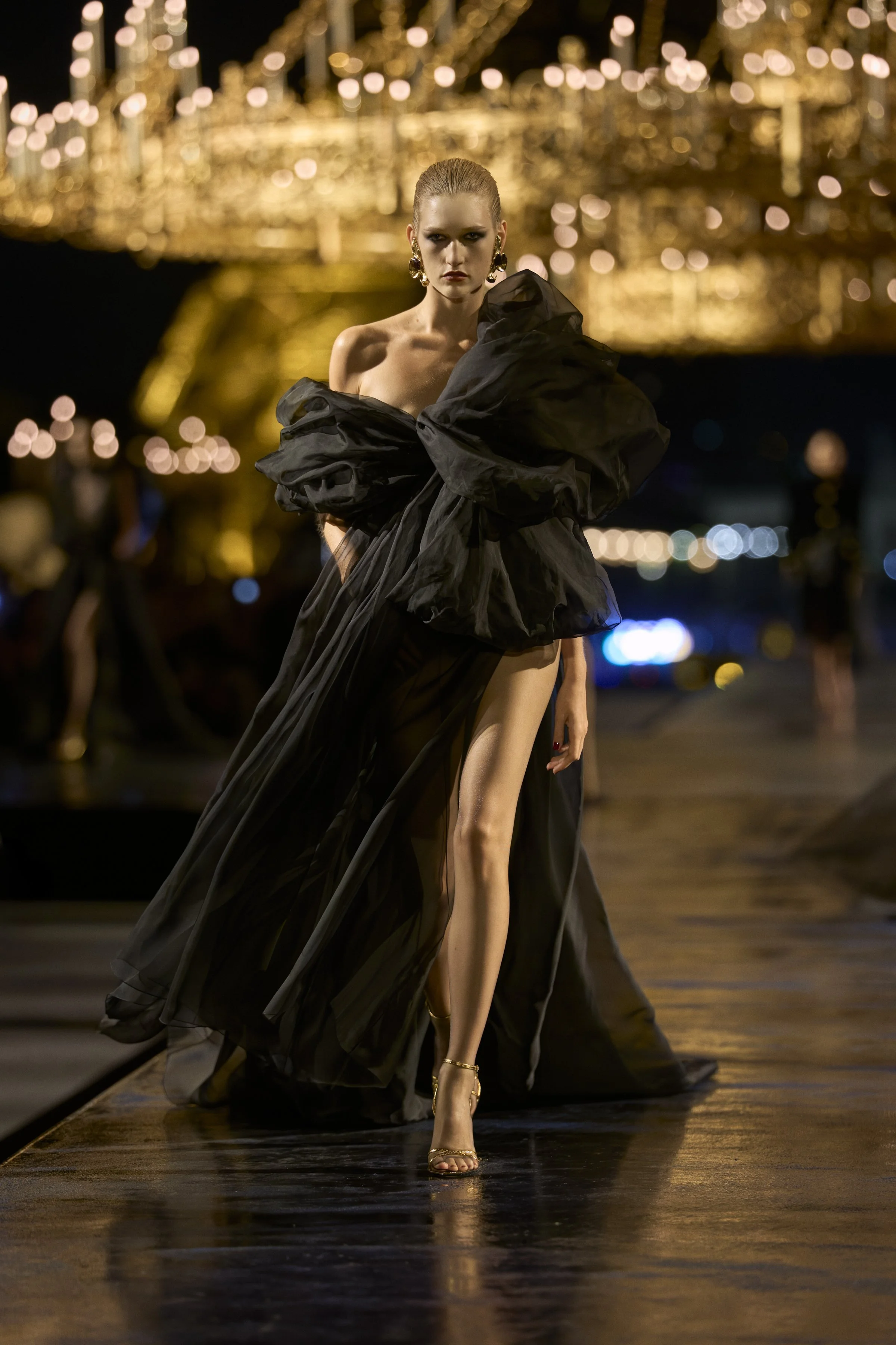 SAINT LAURENT_FASHION_SHOW_WOMEN'S_SUMMER-27_RUNWAY_53_HR.jpg