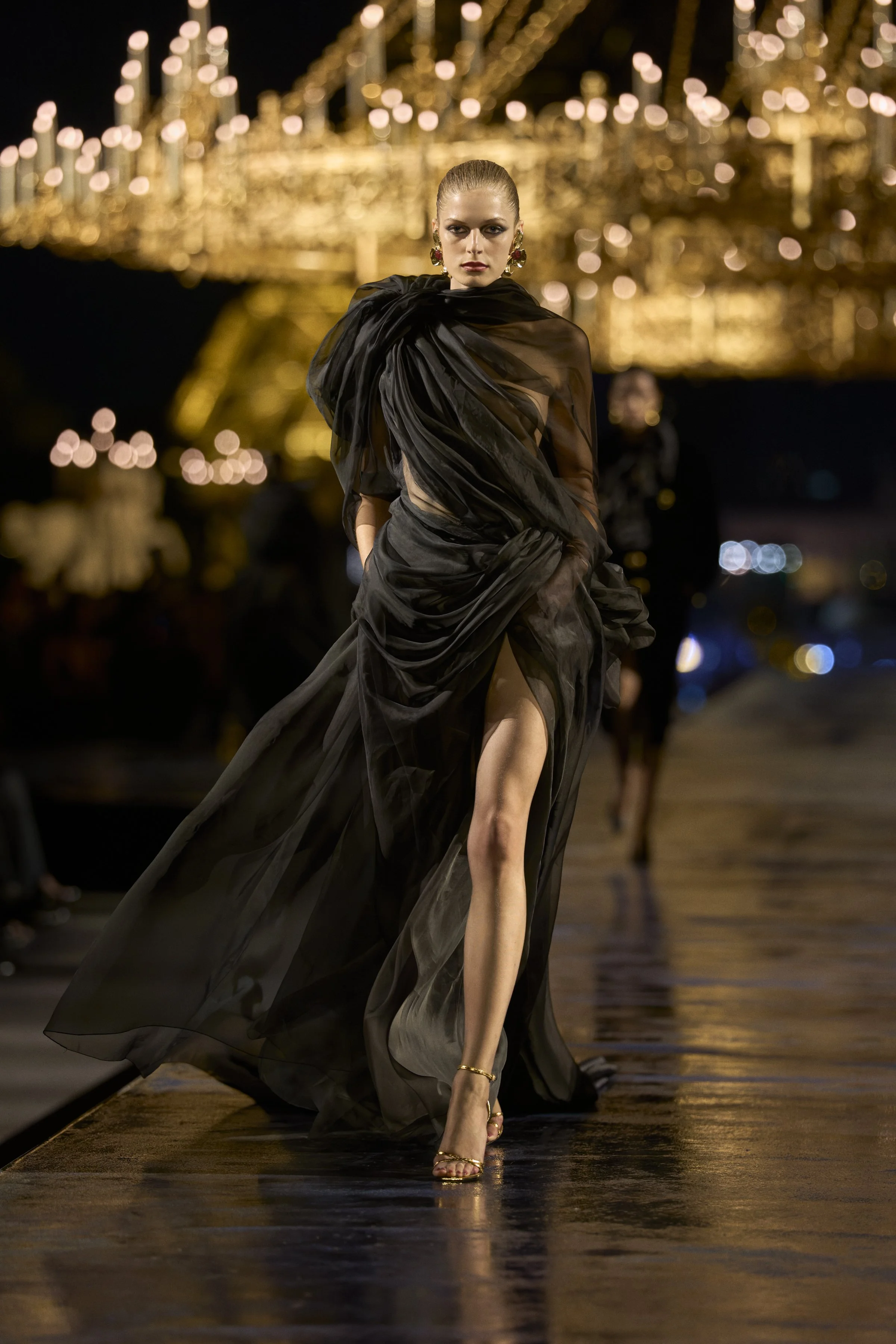 SAINT LAURENT_FASHION_SHOW_WOMEN'S_SUMMER-27_RUNWAY_57_HR.jpg